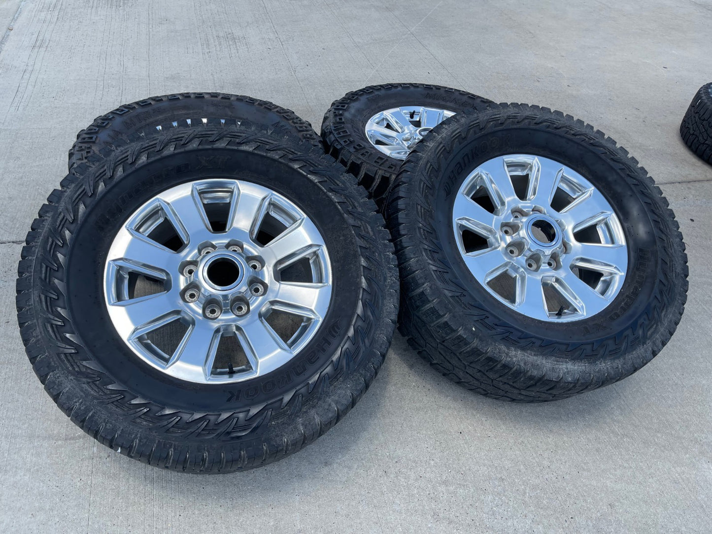 20" Ford F-250 Limited Lariat OEM 10102 rims wheels tires 37"