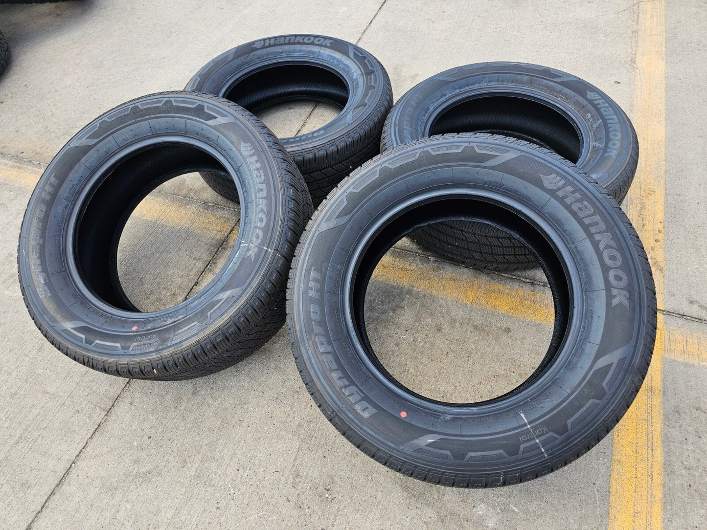 (4) 265/60/18 Hankook Dynapro H/T tires NEW TAKE OFFS!
