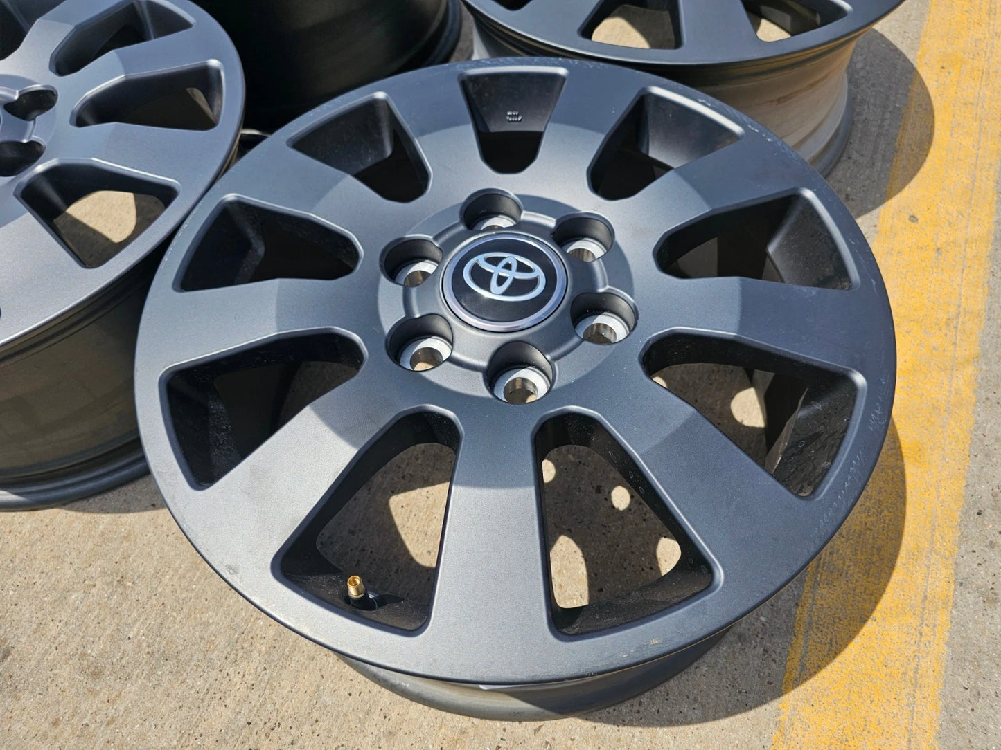 18" Toyota Land Cruiser OEM TRD wheels rims 95952 Tundra Sequoia NEW