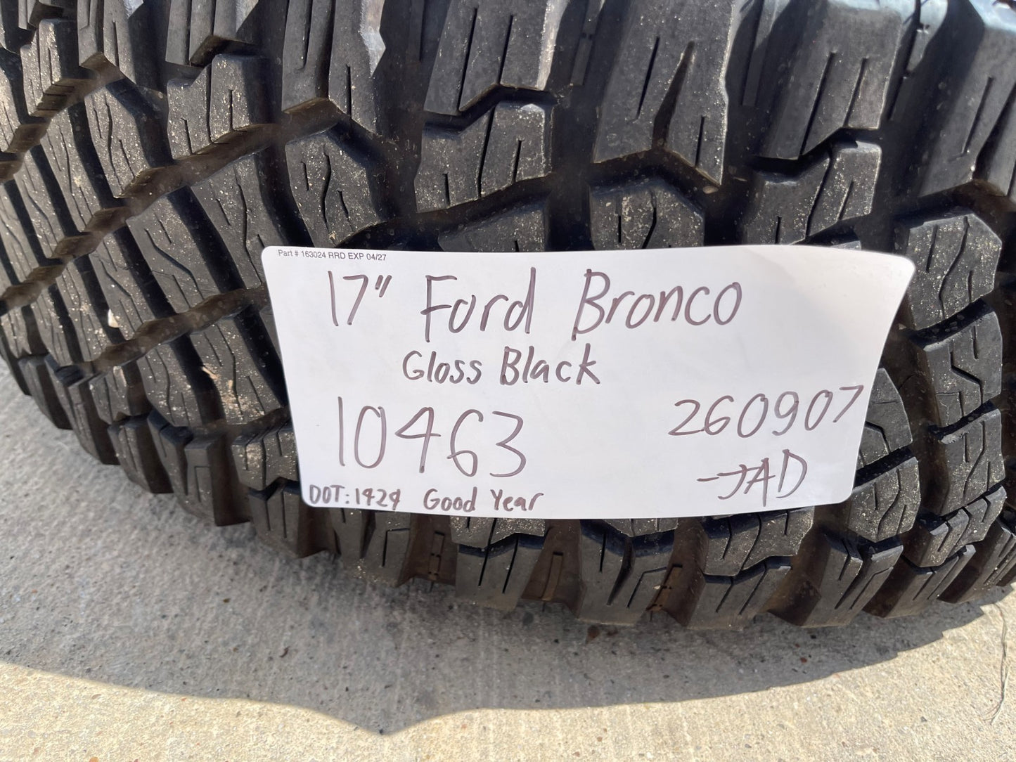 17" Ford Bronco HERITAGE Edition wheels rims SET white GOODYEAR 35"