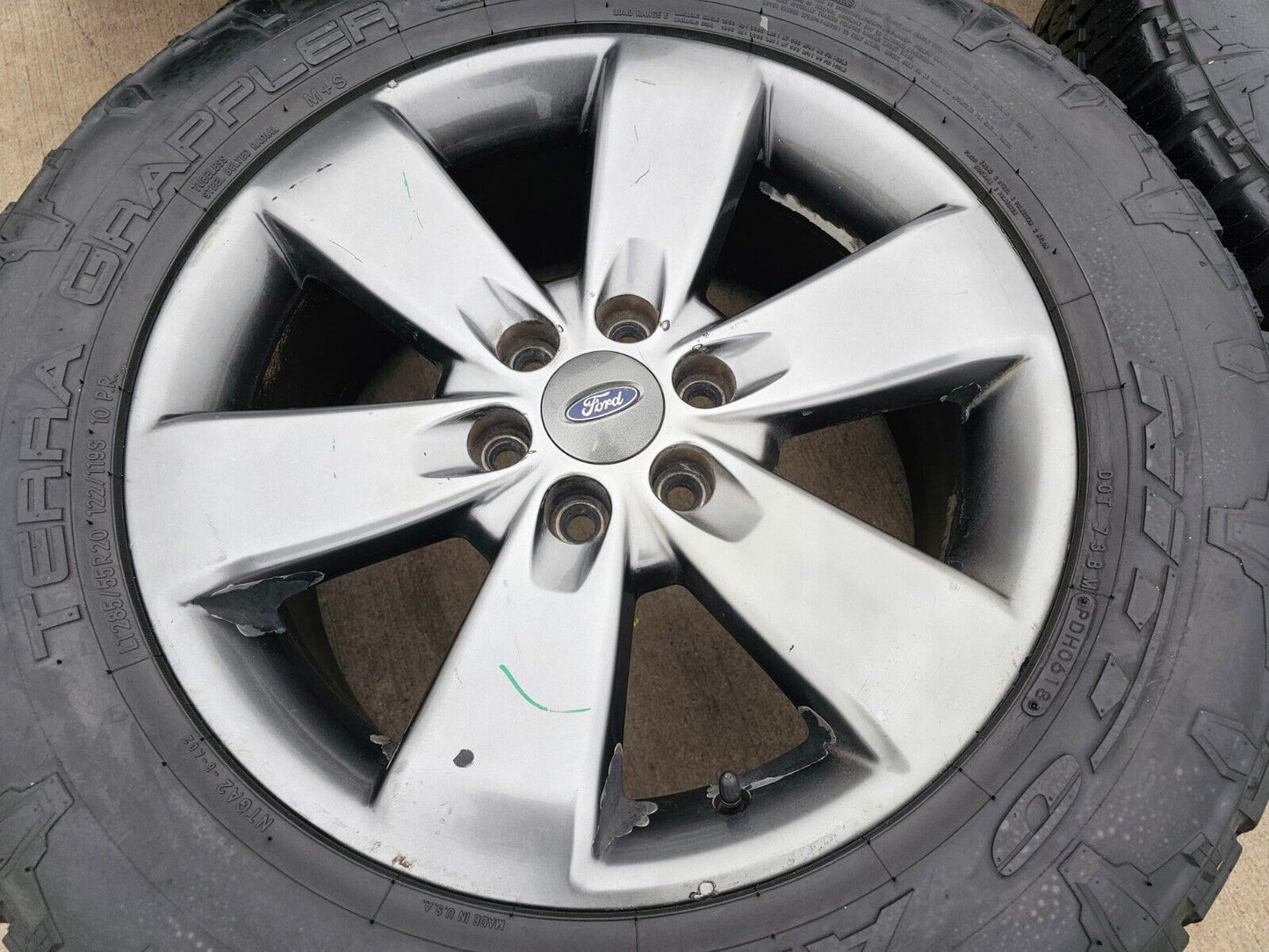 20" Ford Expedition F-150 OEM gray wheels rims 3833 3896 tires NITTO