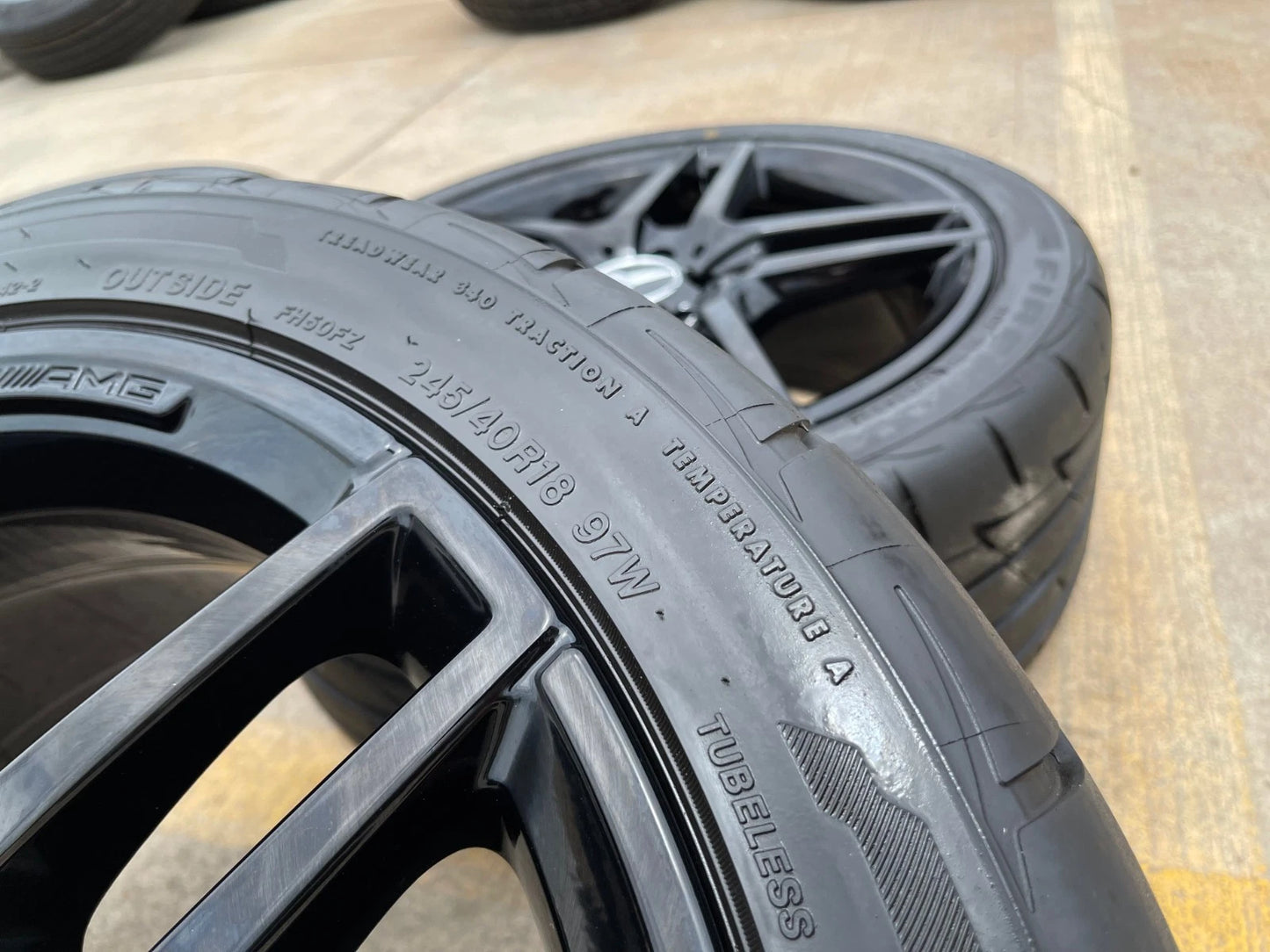 18" Mercedes E350 E550 C300 C E S Class AMG OEM 85458 85398 wheels rims tires