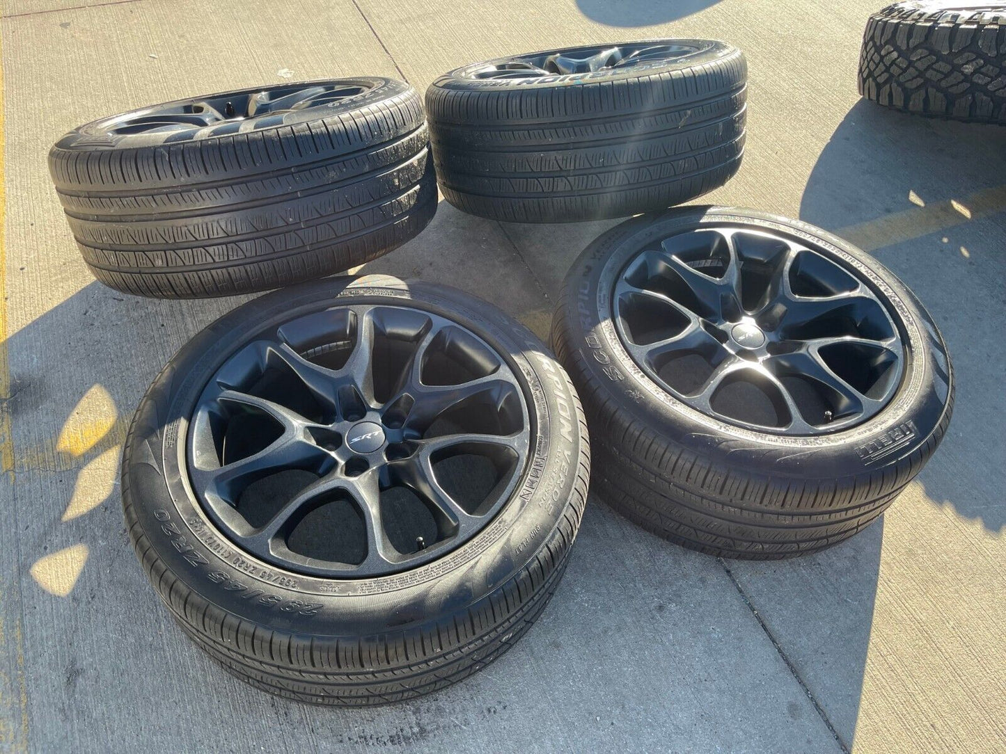 20" Durango Hellcat Jeep Grand Cherokee SRT OEM 2733 wheels rims tires