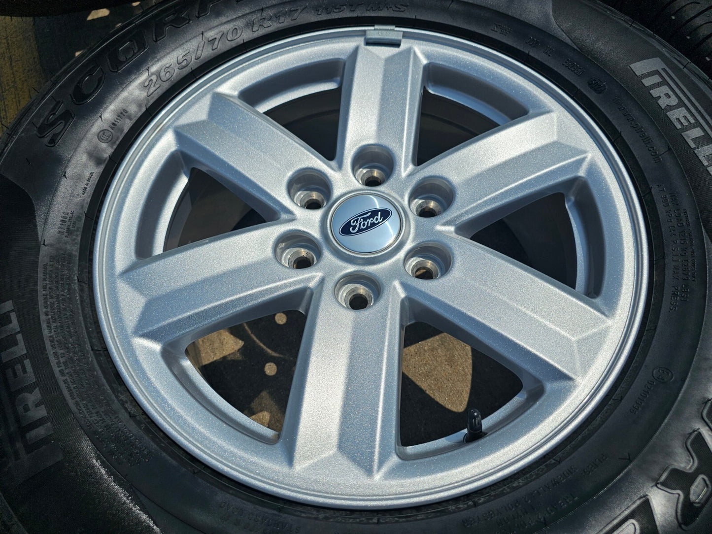 17" Ford F-150 Expedition OEM rims wheels 10339 tires 2024 2025 NEW PIRELLI A/T
