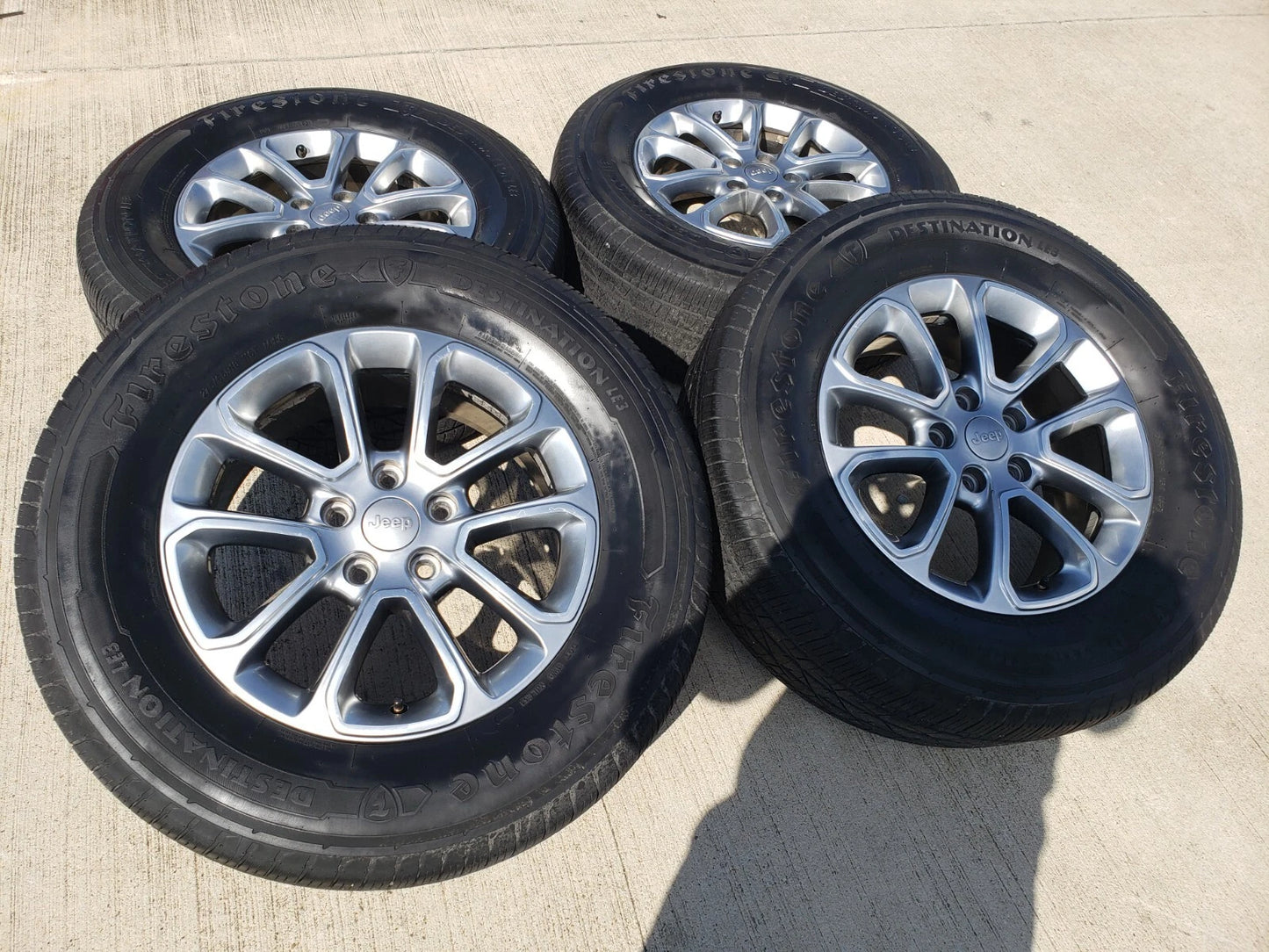 18" Jeep Grand Cherokee Dodge Durango OEM 9136 wheels rims tires