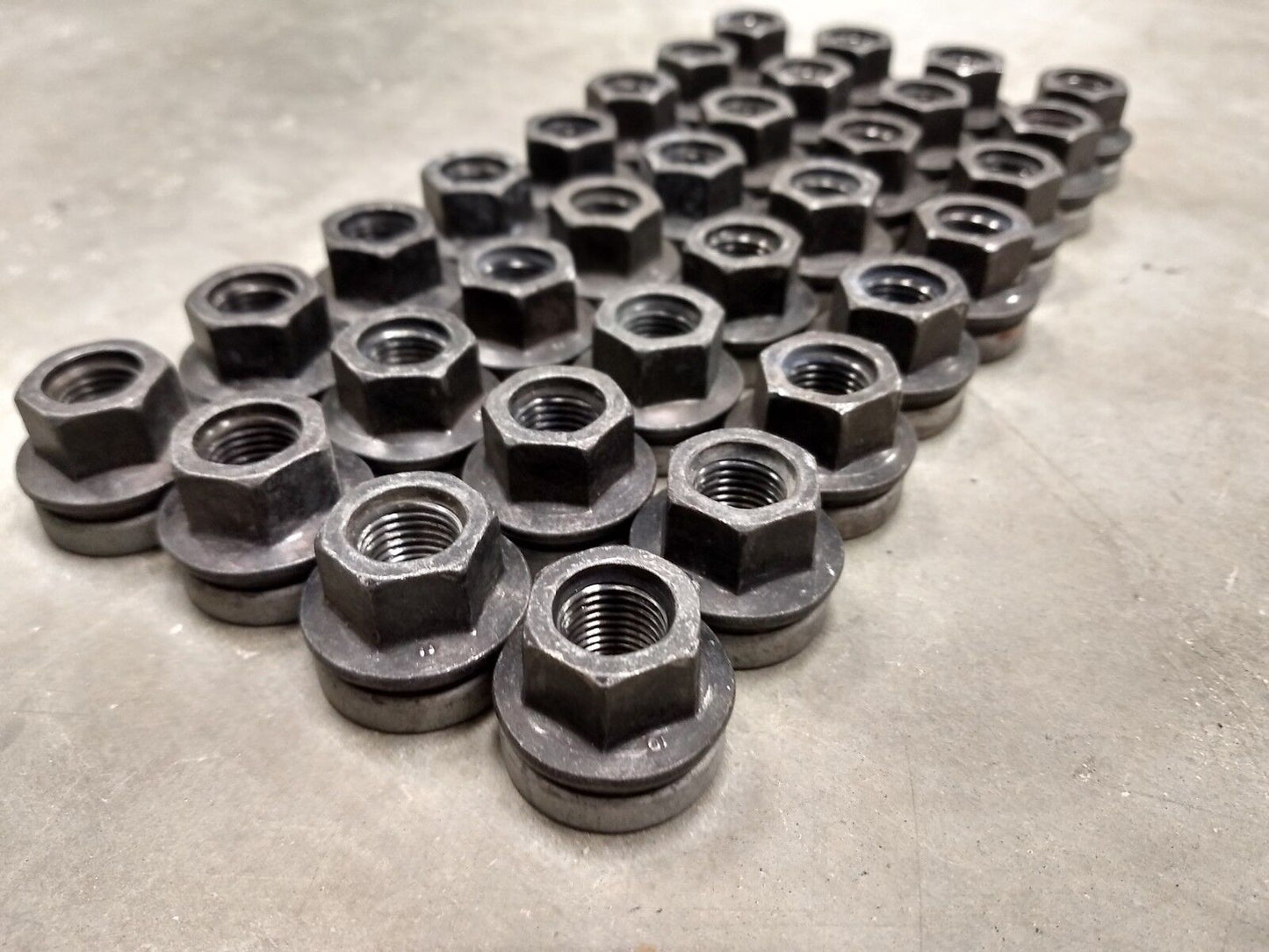 (32) OEM Ford washer lug nuts open end F-250 F-350 OE 14x1.5 2019 2020 2021 2022