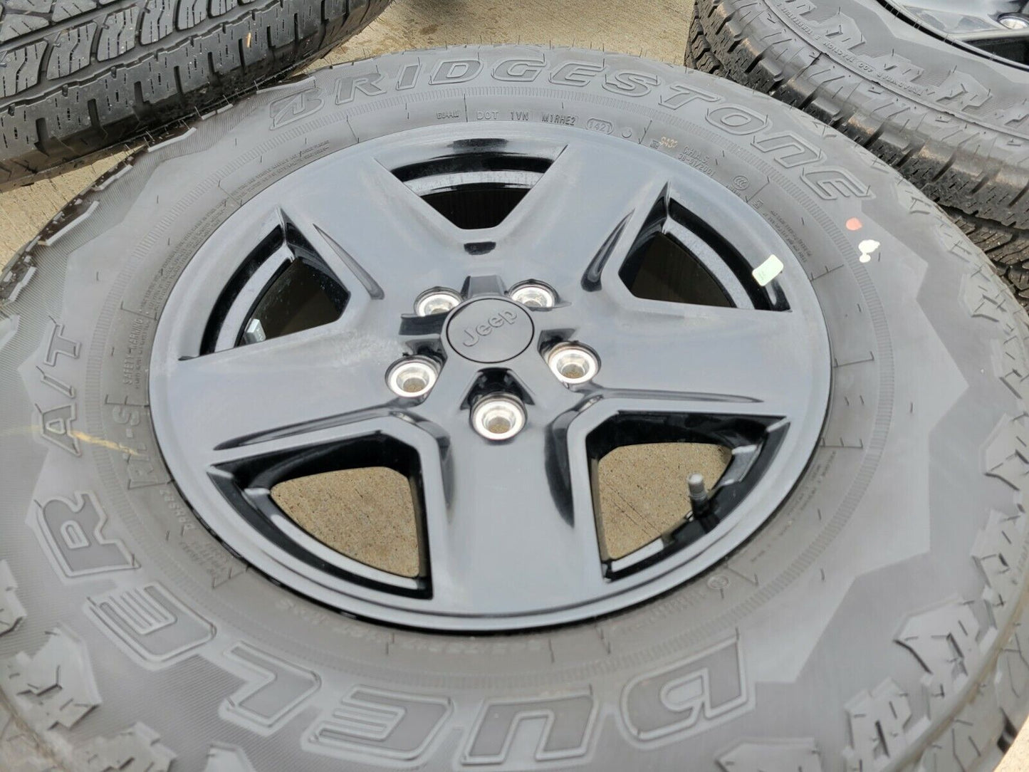 17" Jeep Gladiator BLACK OEM wheels rims 9235 tires Wrangler 2022 2023 2024 NEW