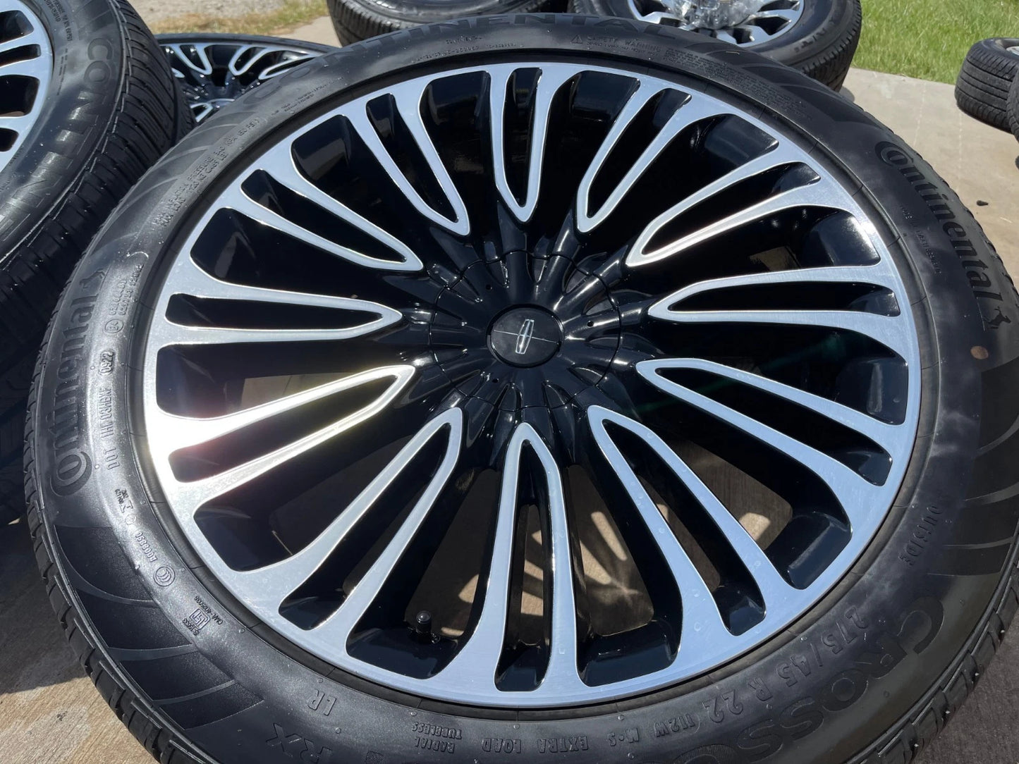 22" Lincoln Aviator Black Label OEM rims wheels 10242 Explorer NEW CONTINENTAL