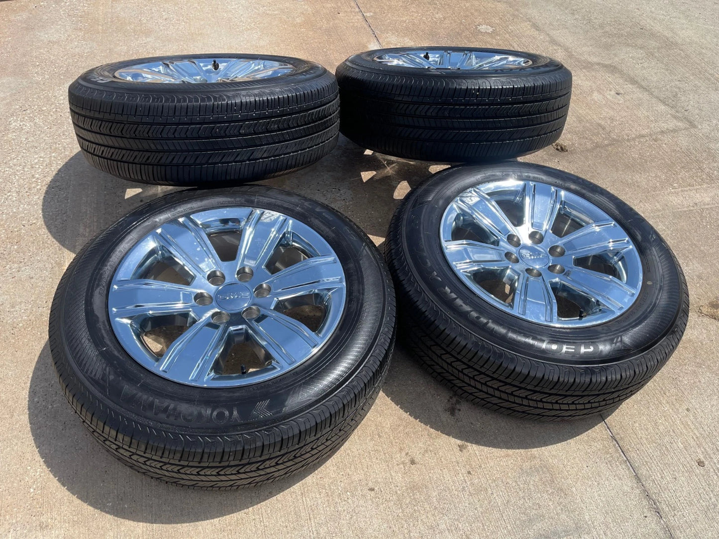 20" GMC Sierra Yukon DENALI OEM wheels rims 5752 chrome tires