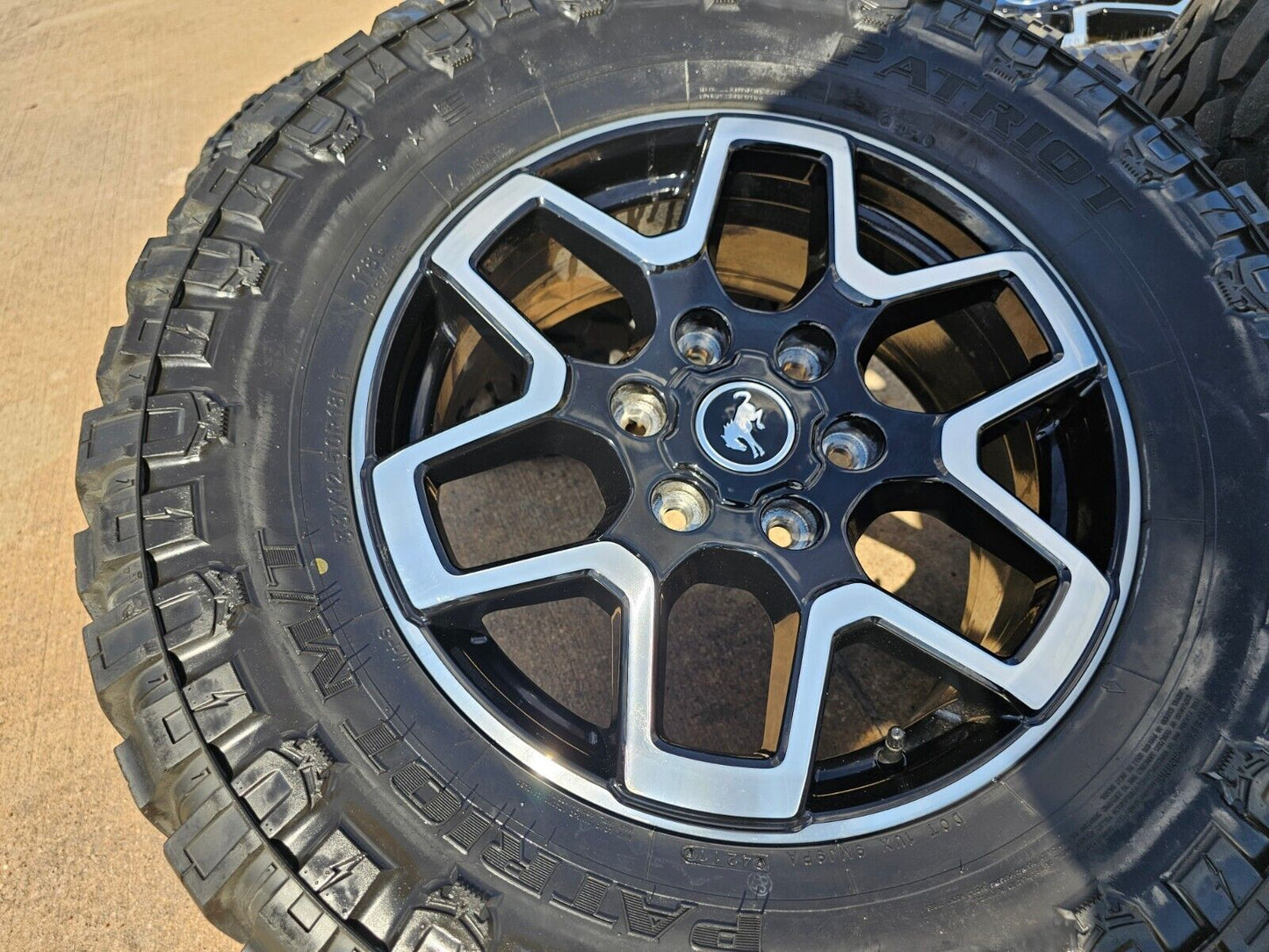 18" Ford Ranger Bronco wheels rims 95213 6x139 tires 2022 2023 2024 2025 33"