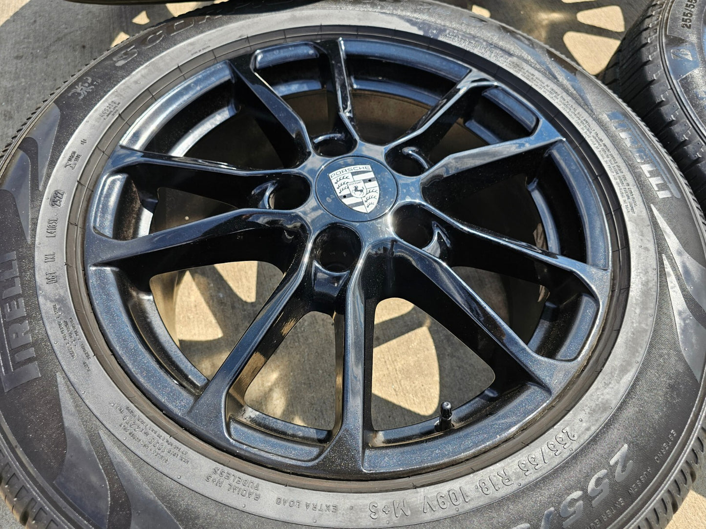 18" Porsche Cayenne OEM 67480 wheels rims black tires PIRELLI