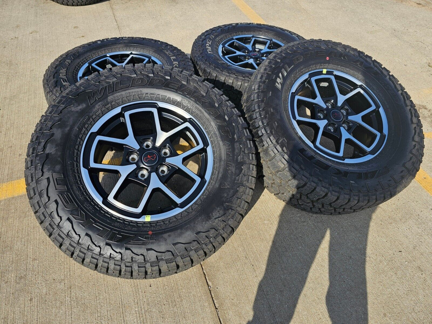 17" Jeep Wrangler Rubicon OEM wheels rims Gladiator 2024 2025 NEW