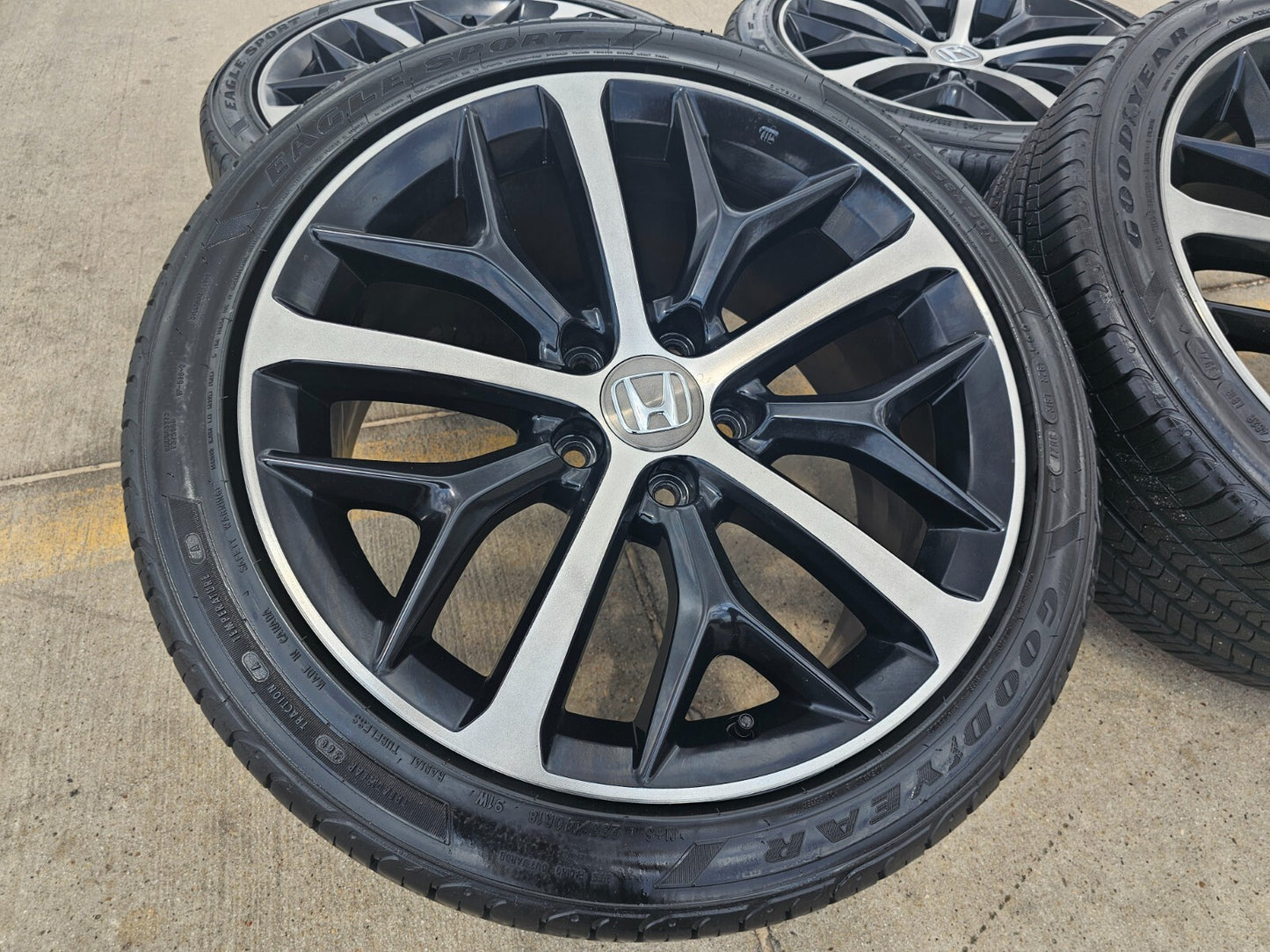 18" Honda Civic OEM wheels rims 63163 HR-V Accord tires