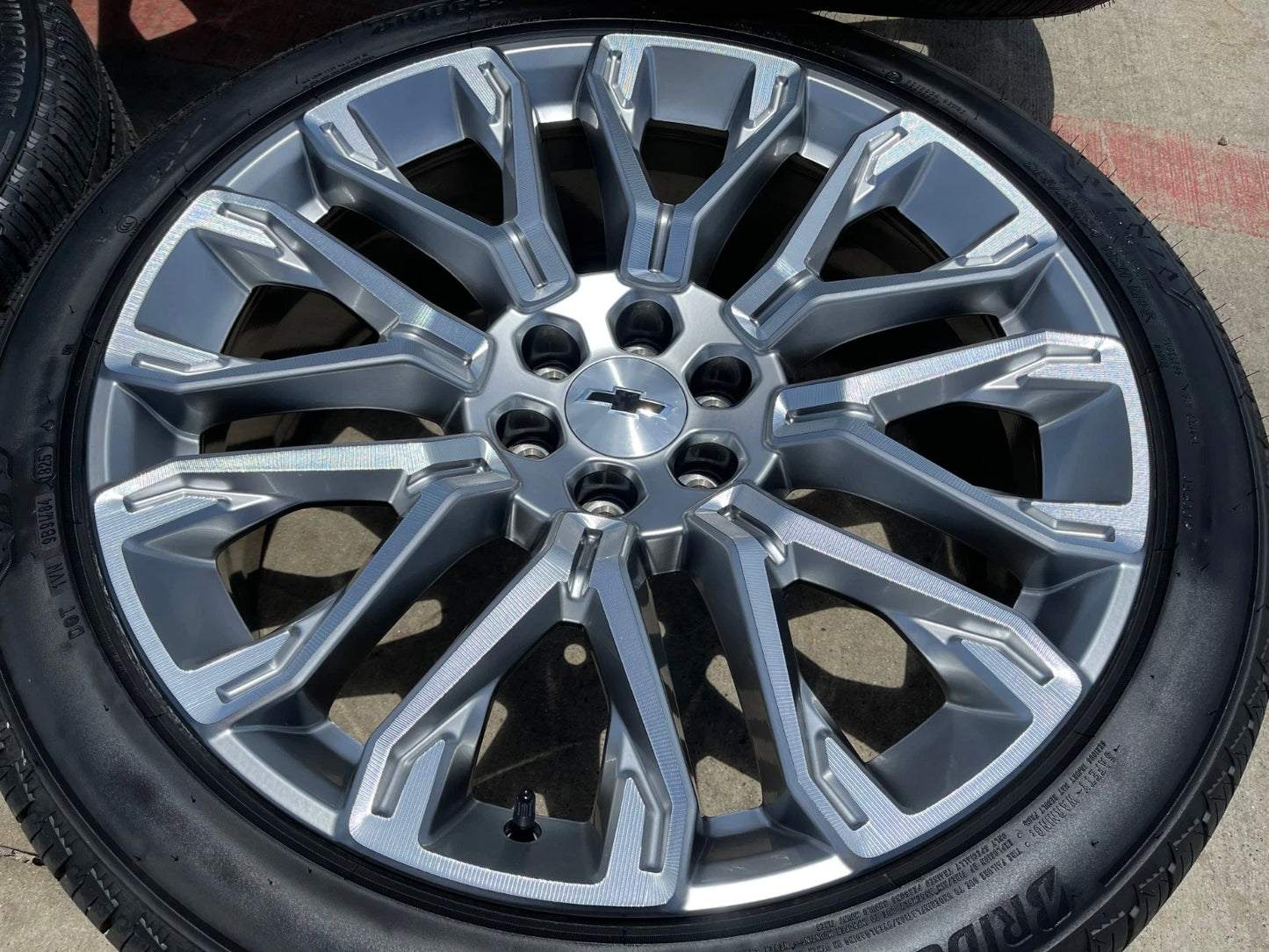 24" Chevy Tahoe LTZ GMC Yukon Sierra Denali OEM wheels rims tires 2025 2026 NEW