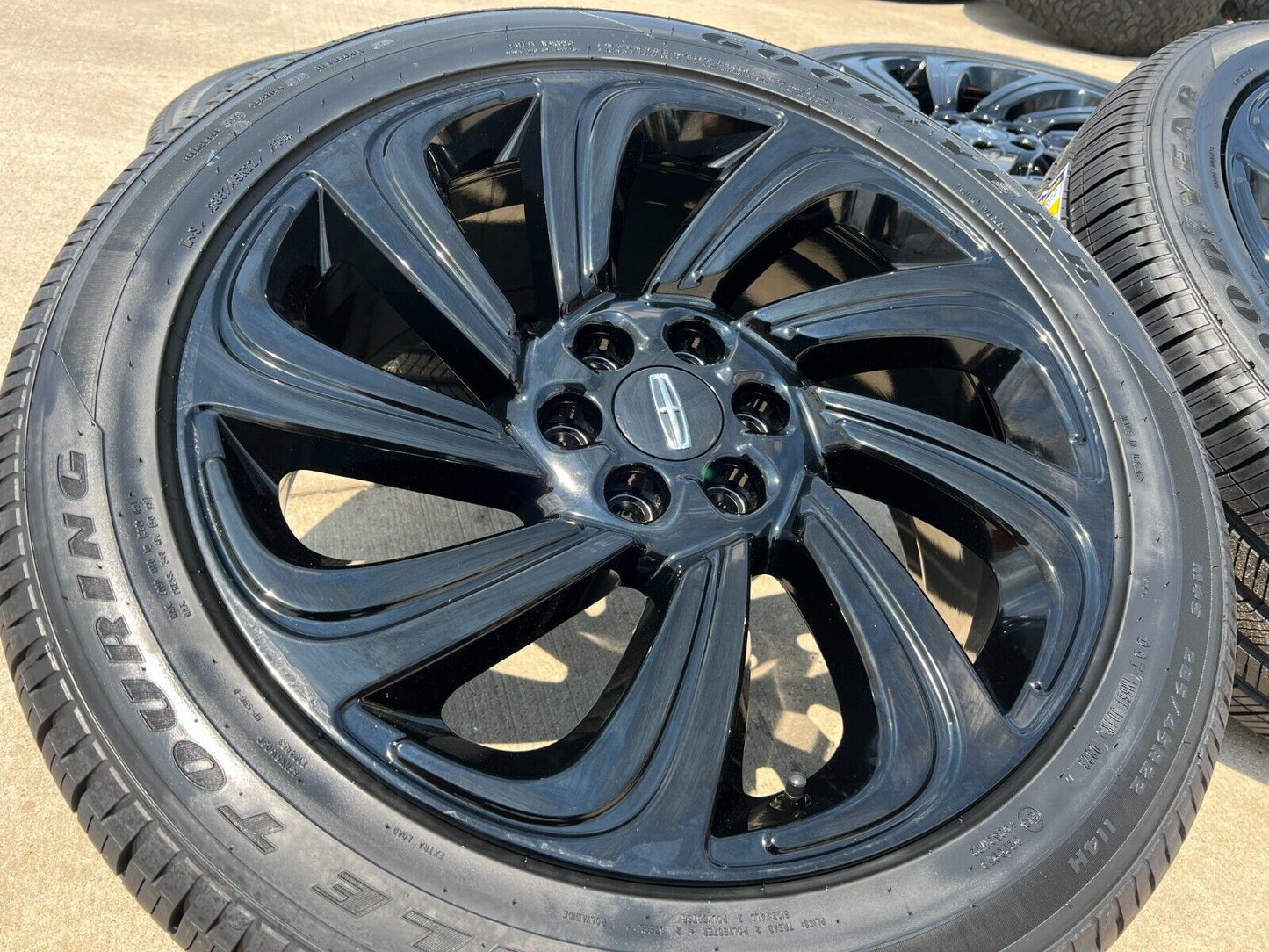 22" Lincoln Navigator OEM rims wheels Black Label tires 10497 2023 2024 2025 NEW