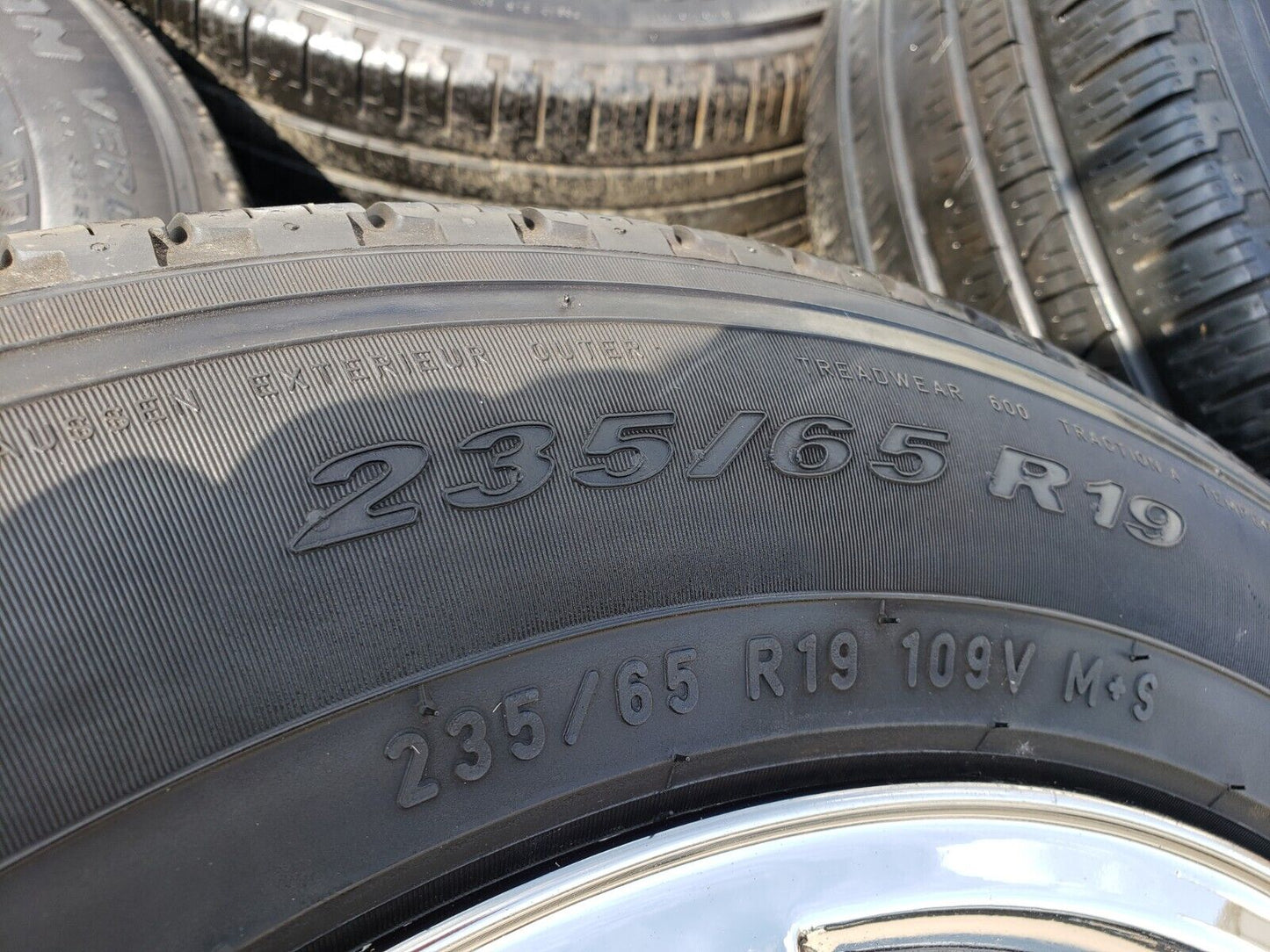 19" Range Land Rover OEM wheels rims 72173 chrome tires