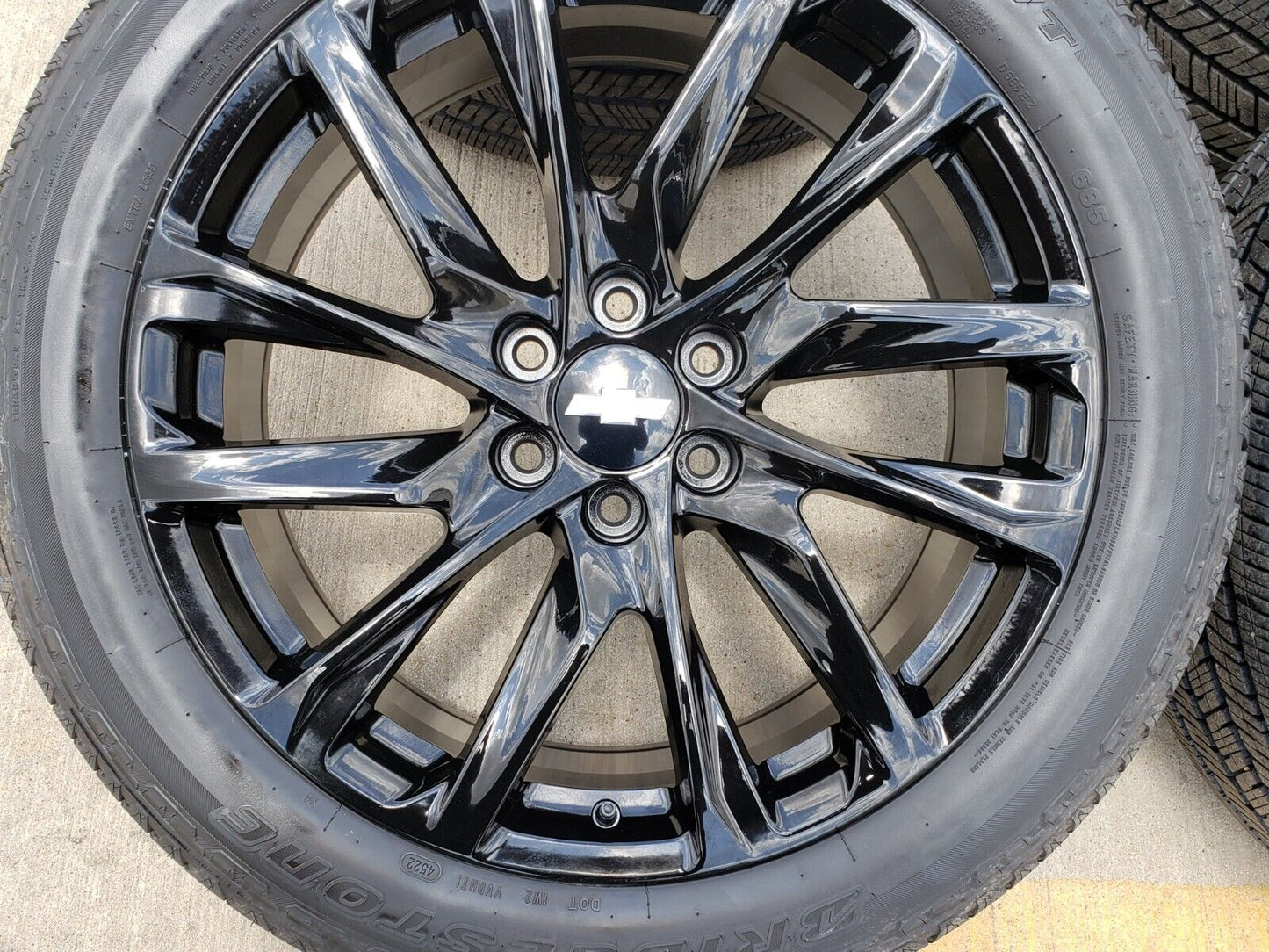22" Cadillac Escalade Chevy Tahoe OEM Replica 95027 wheels rims 2023 2024 NEW