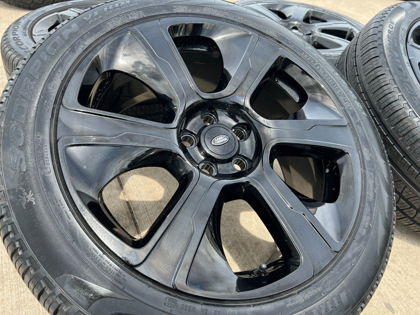 21" Land Rover Autobiography OEM Range 72320 wheels rims NEW