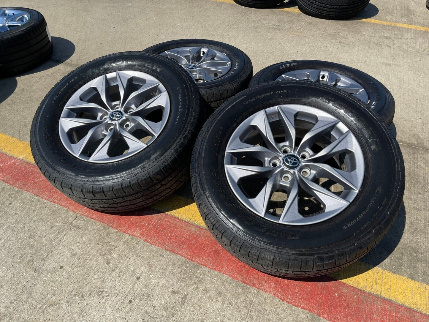 17" Toyota Sienna OEM wheels rims 69143 Rav4 CH-R tires 2021 2022 2023 2024 2025