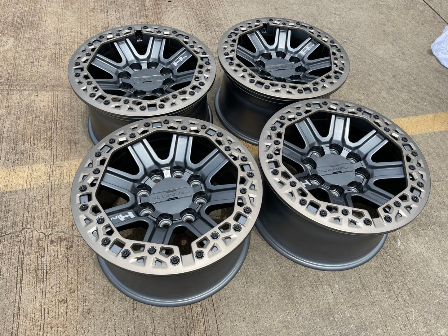 18" Hummer Grazen beadlock EV HEV 2500 OEM wheels rims 2023 2024 2025 2026 NEW