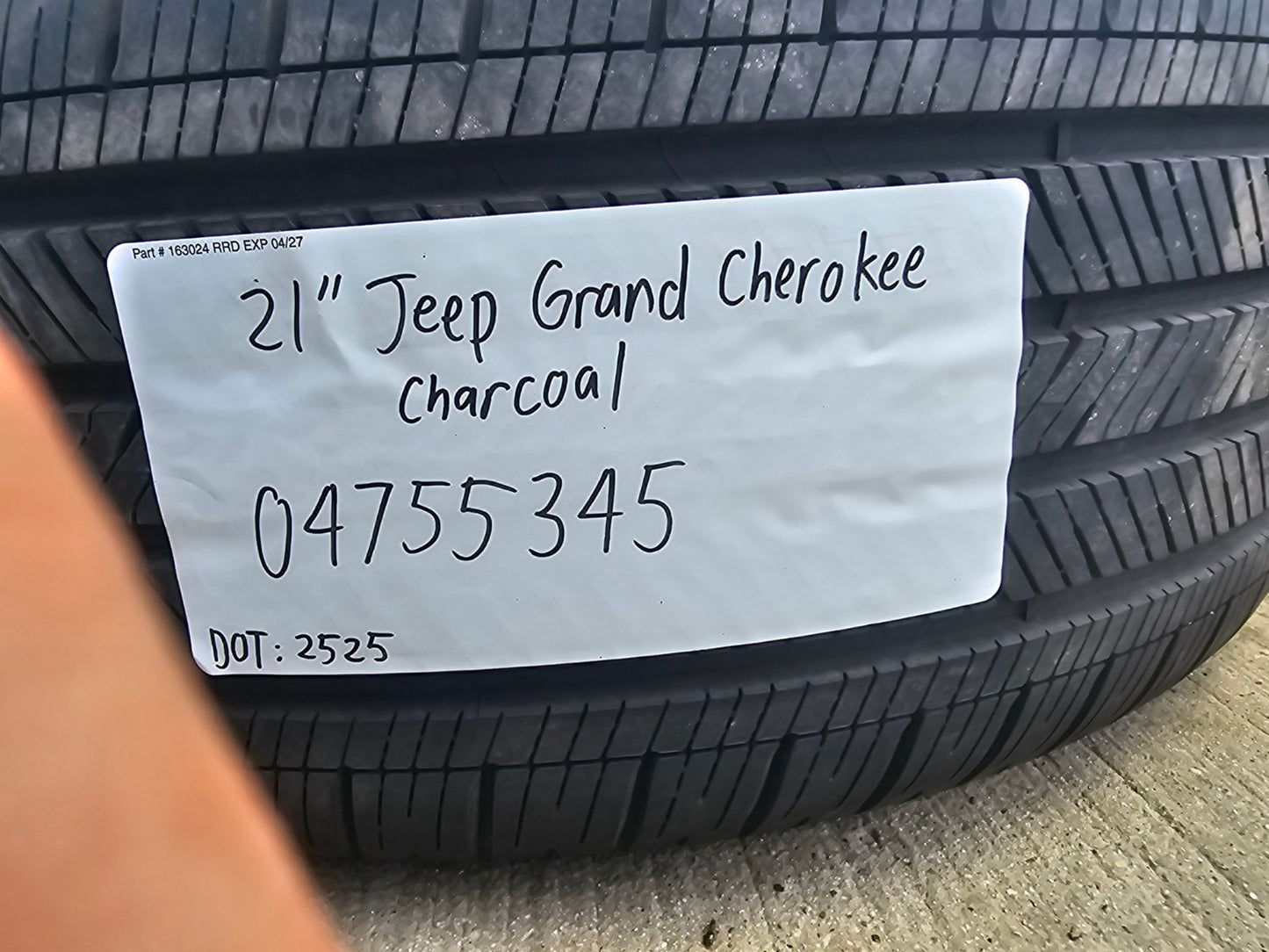 21" Jeep Grand Cherokee L OEM wheels rims 9291 Durango tires GOODYEAR NEW