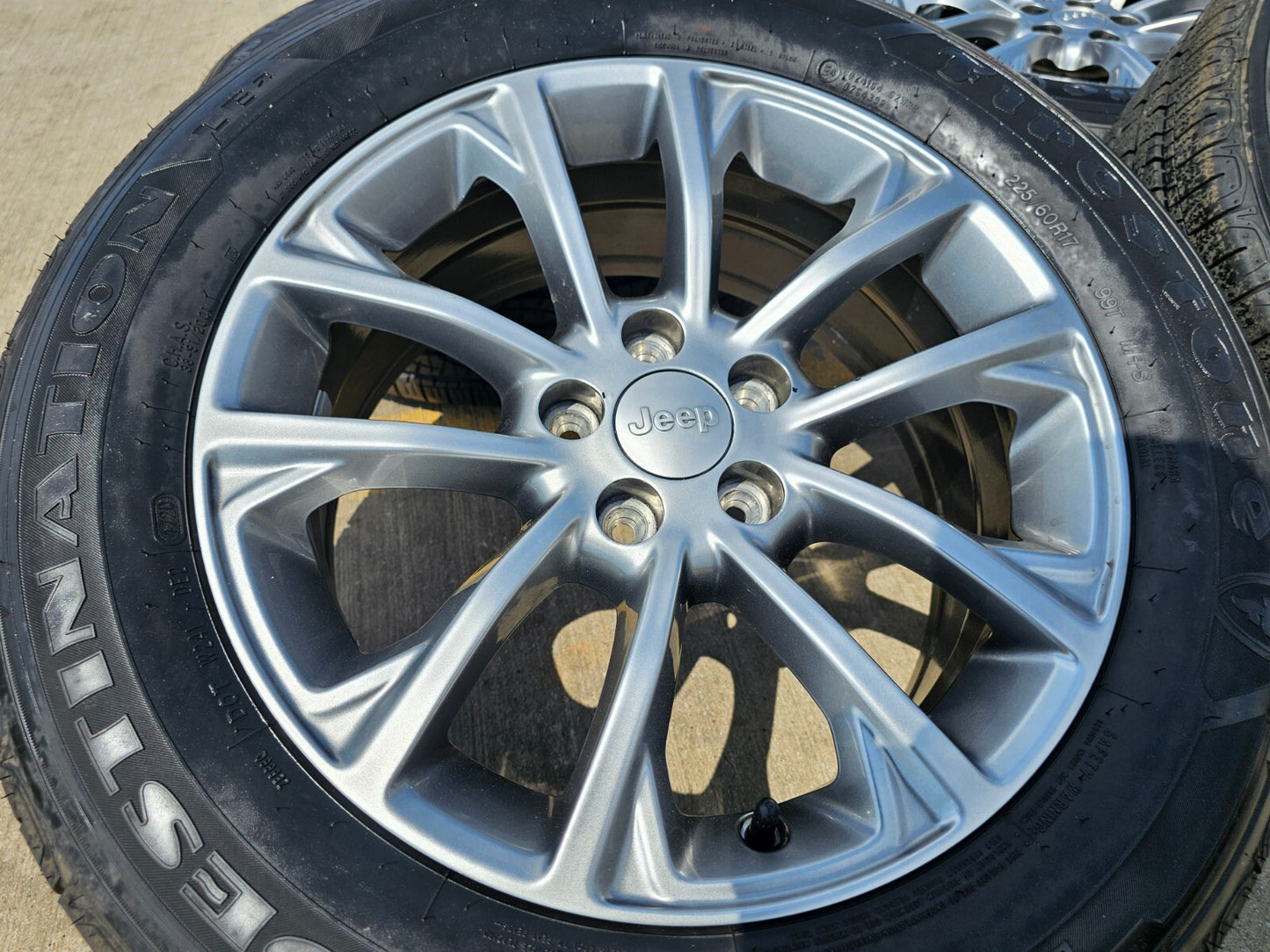 17" Jeep Cherokee wheels OEM rims Compass Renegade 9201 tires