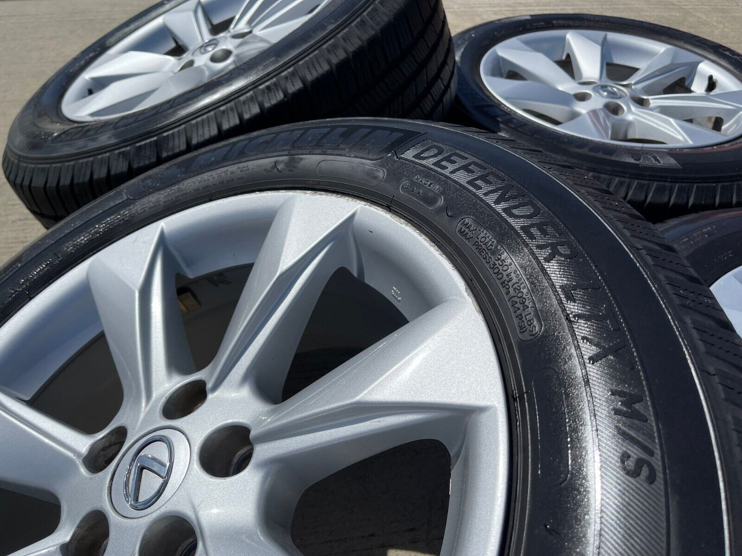 18" Lexus RX350 OEM wheels rims 74336 tires Toyota Highlander MICHELIN