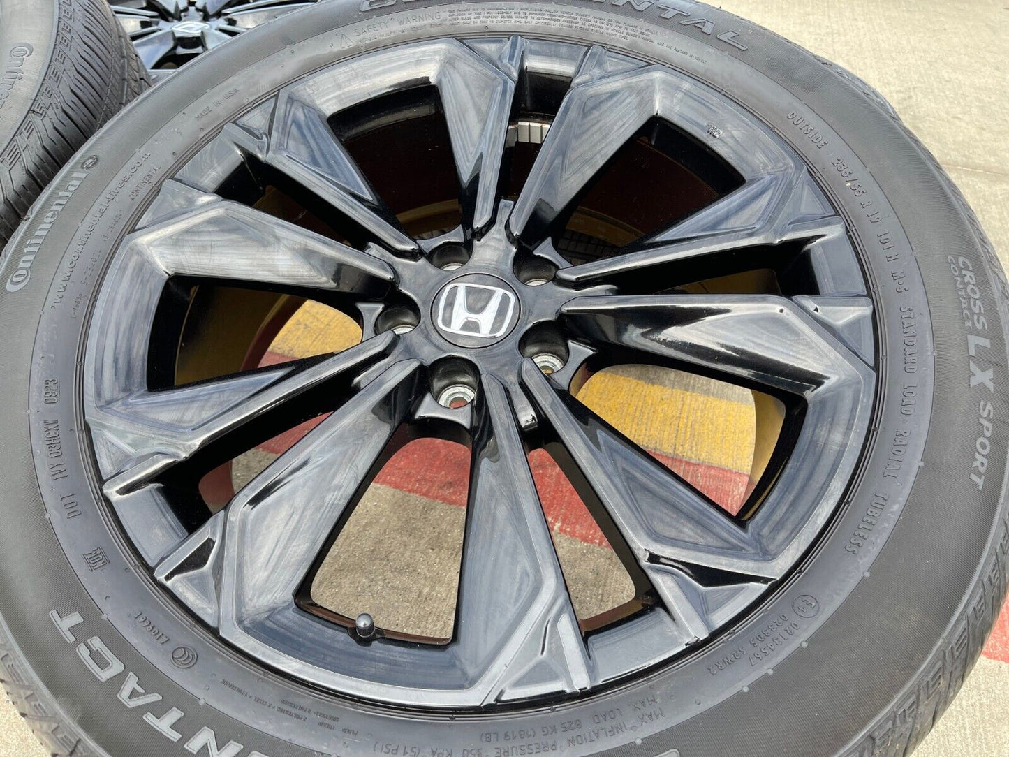 19" Honda CR-V Touring OEM wheels rims tires HR-V 60312 black 2023 2024 2025