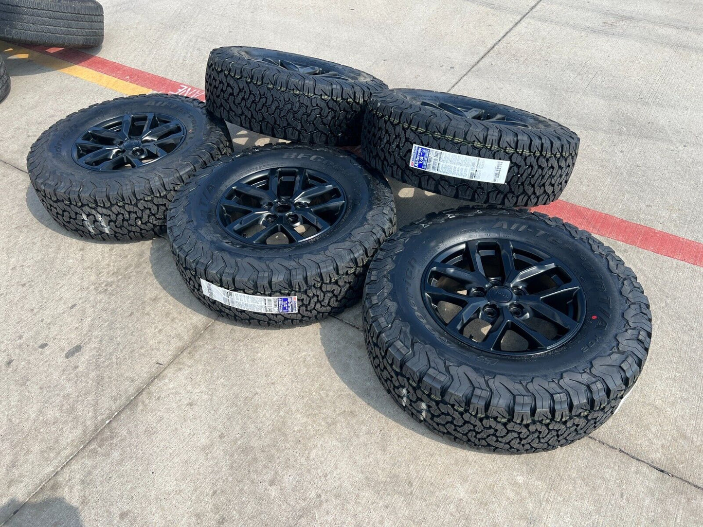 17" Jeep Wrangler Rubicon 392 OEM wheels rims tires Gladiator 2023 2024 BFG NEW