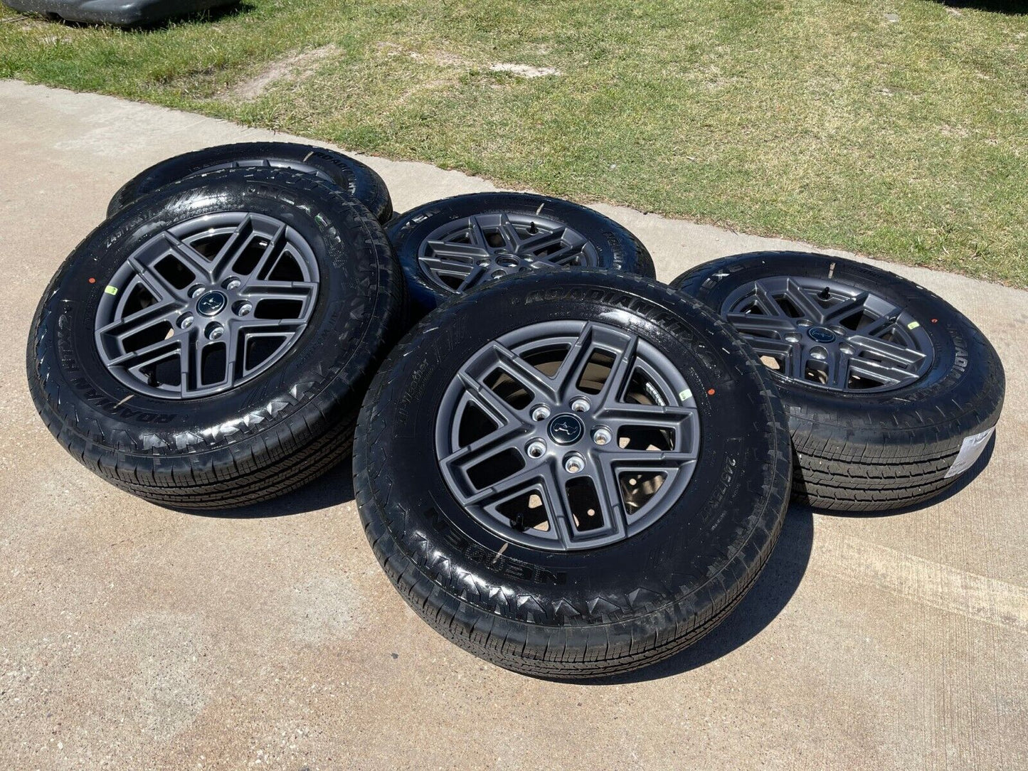 17" Jeep Wrangler Rubicon Sport S OEM wheels rims 51649 Gladiator 2024 2025 NEW