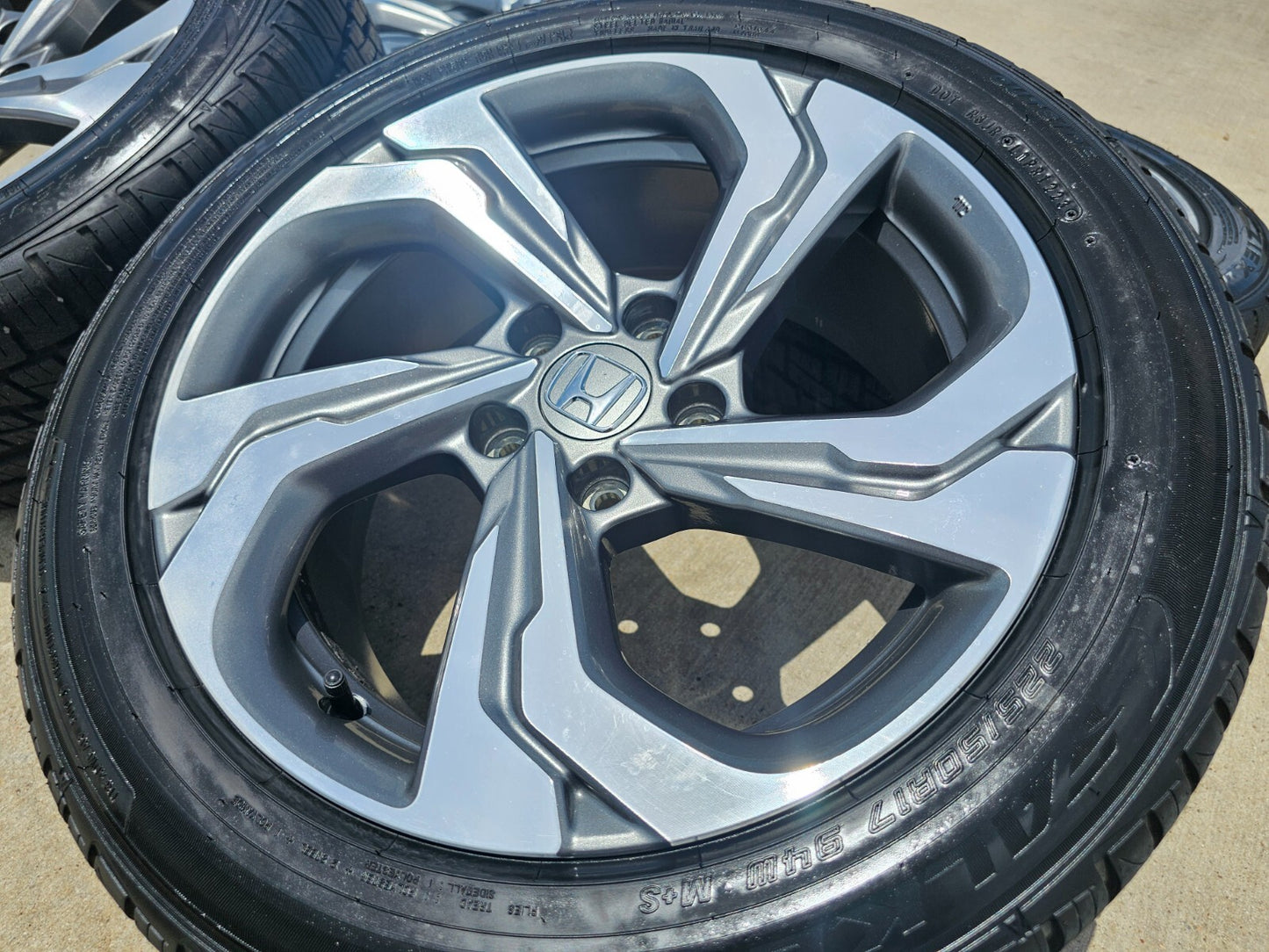 17" Honda Accord OEM wheels rims 64124 Civic HR-V tires