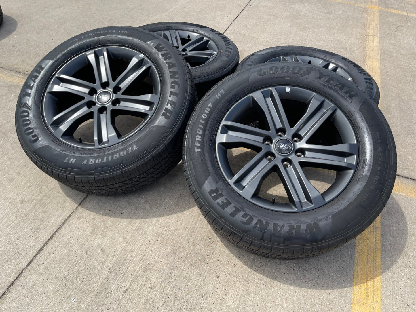 20" Ford F-150 FX-4 PLATINUM OEM rims wheels 10344 Expedition GOODYEAR