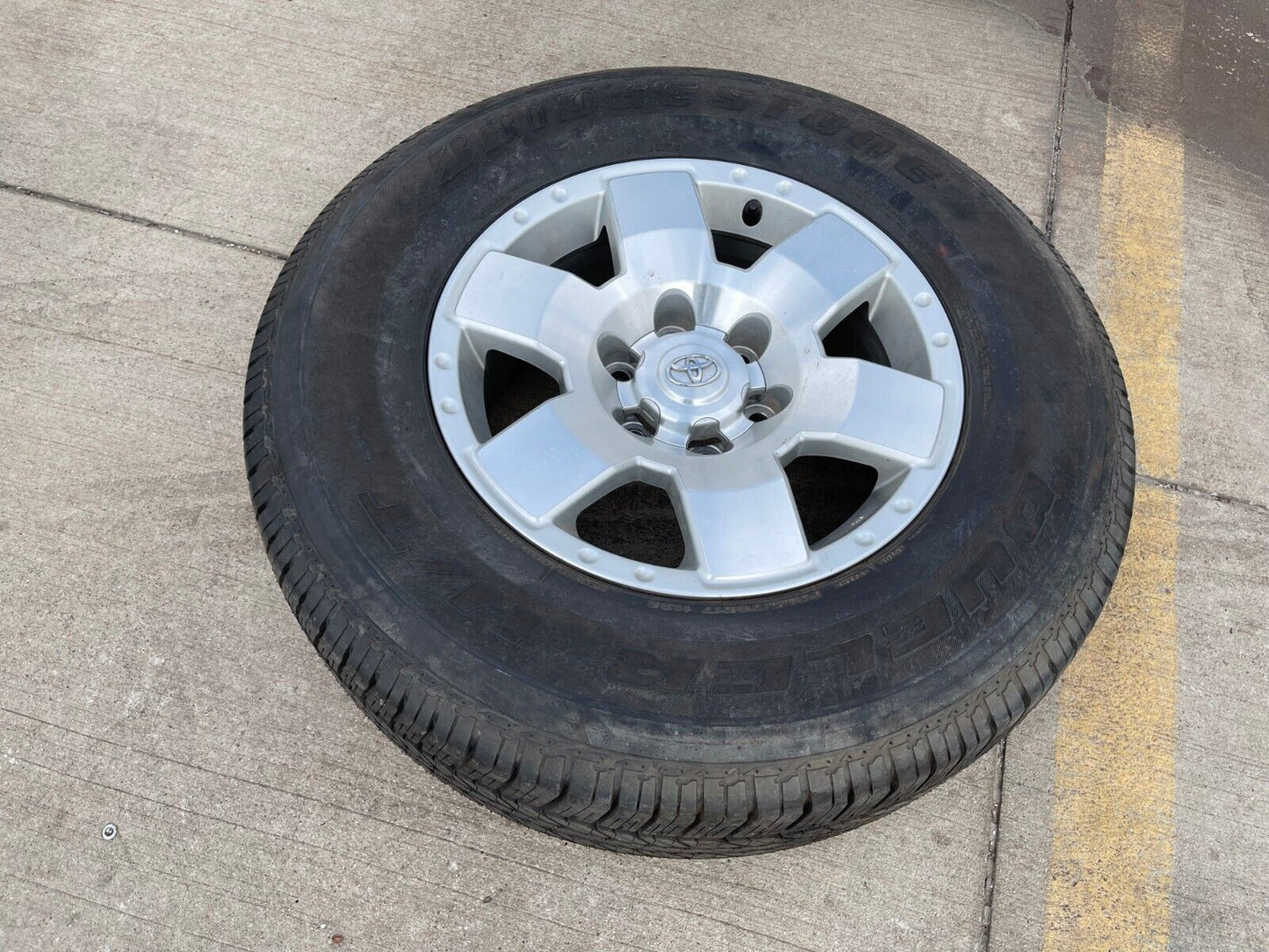 17" Toyota FJ Cruiser Tacoma 4Runner OEM wheel rim 69503 spare