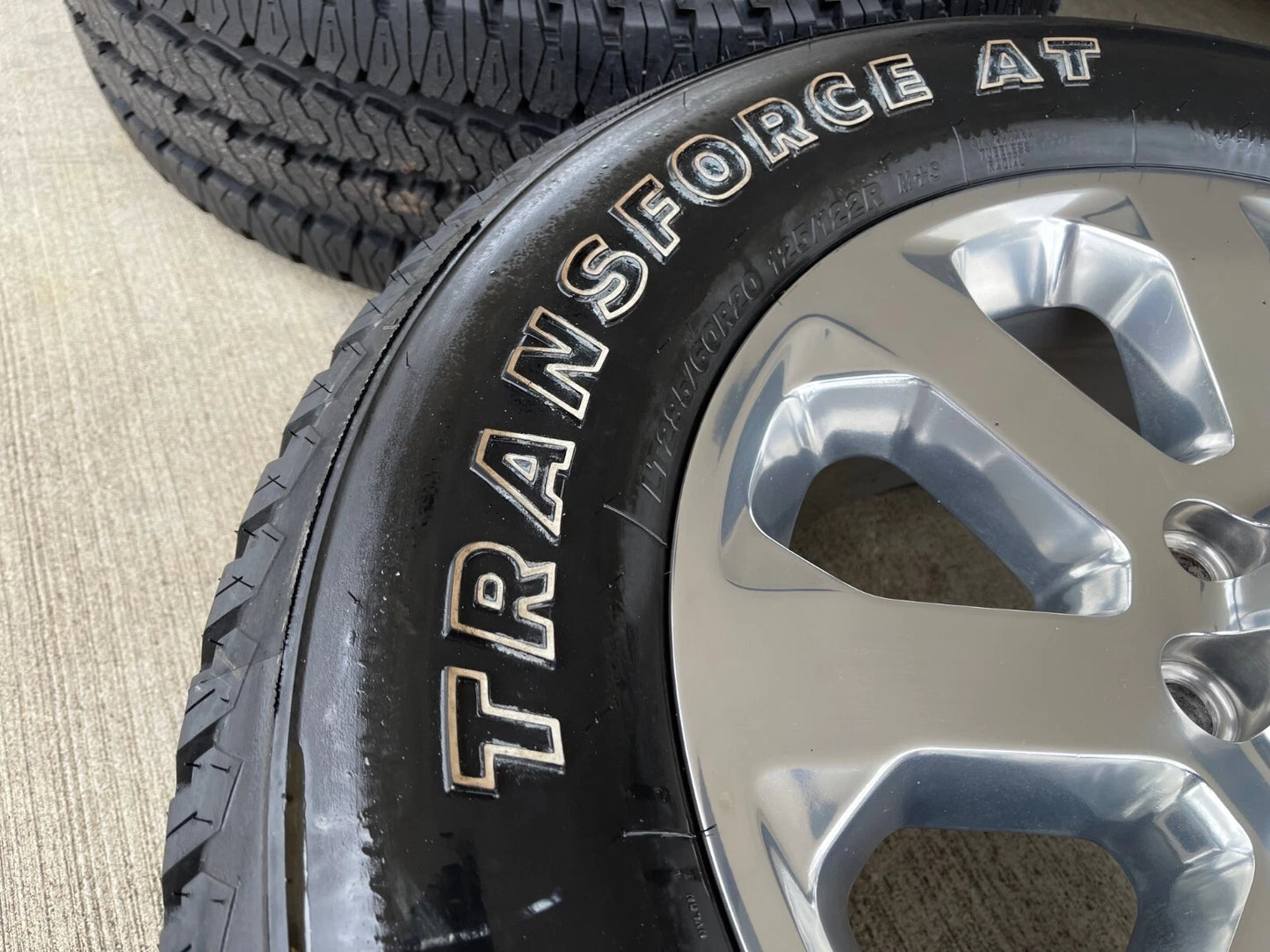 20" Dodge Ram 2500 3500 LARAMIE OEM 2700 wheels rims A/T tires 2024 2025 NEW