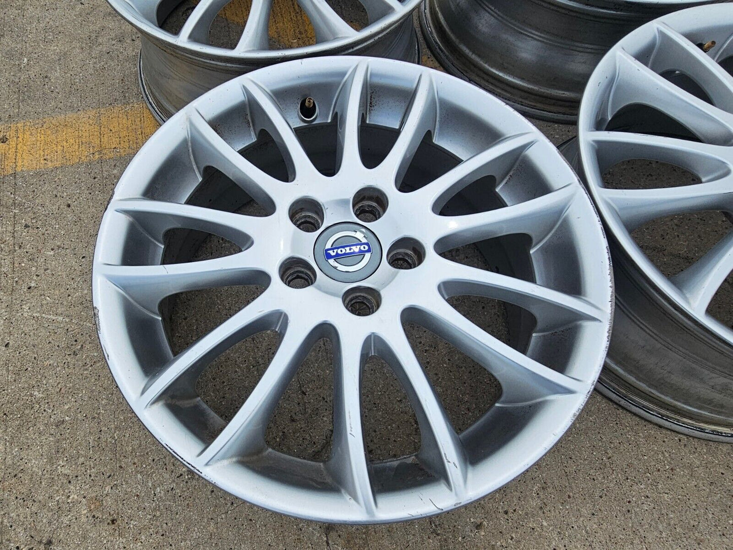 17" Volvo C30 C70 S40 V50 Ultimate OEM rims wheels 70317
