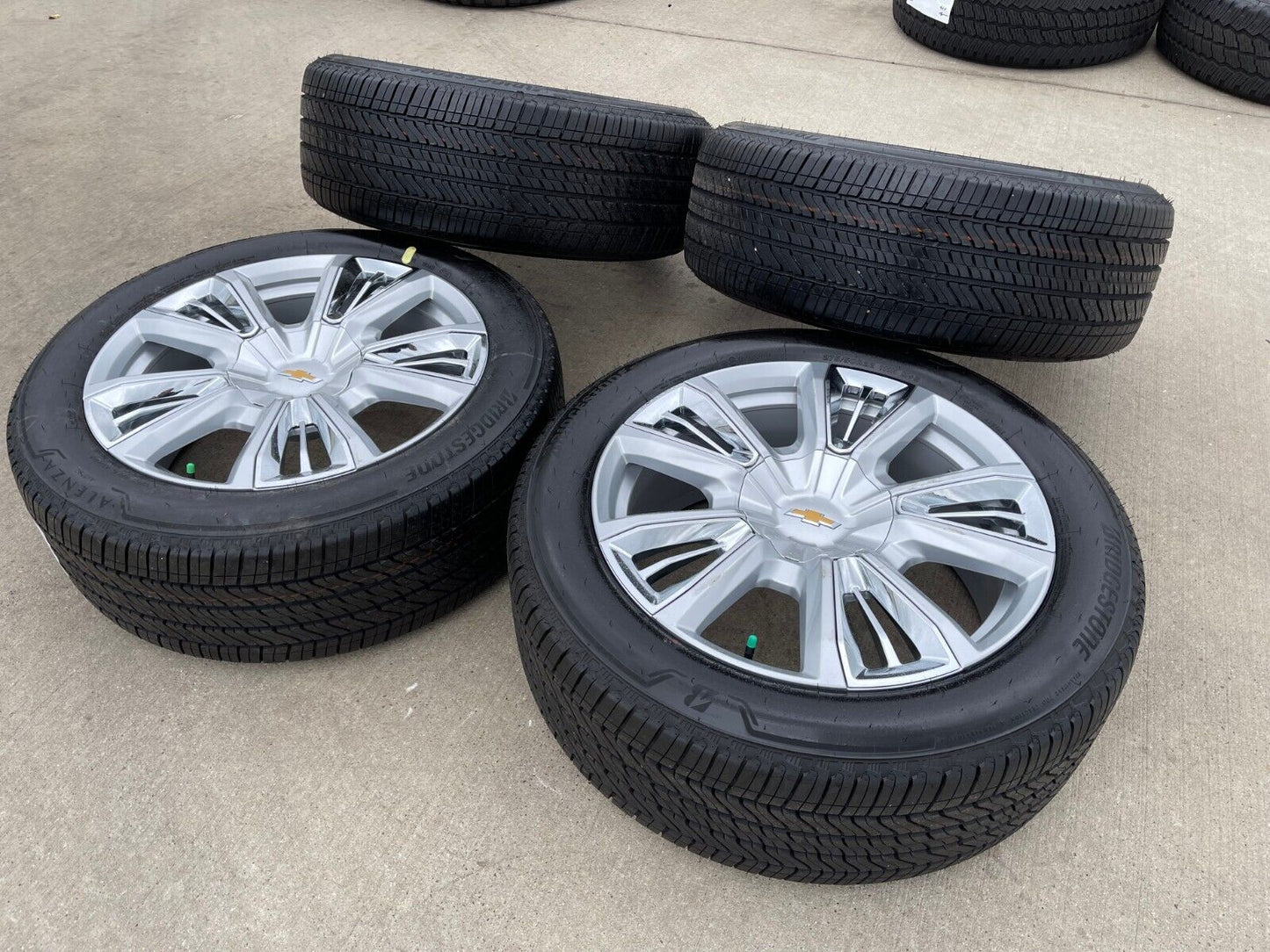 22" Chevy Tahoe RST OEM wheels rims 96951 Silverado Suburban 2023 2024 2025 NEW