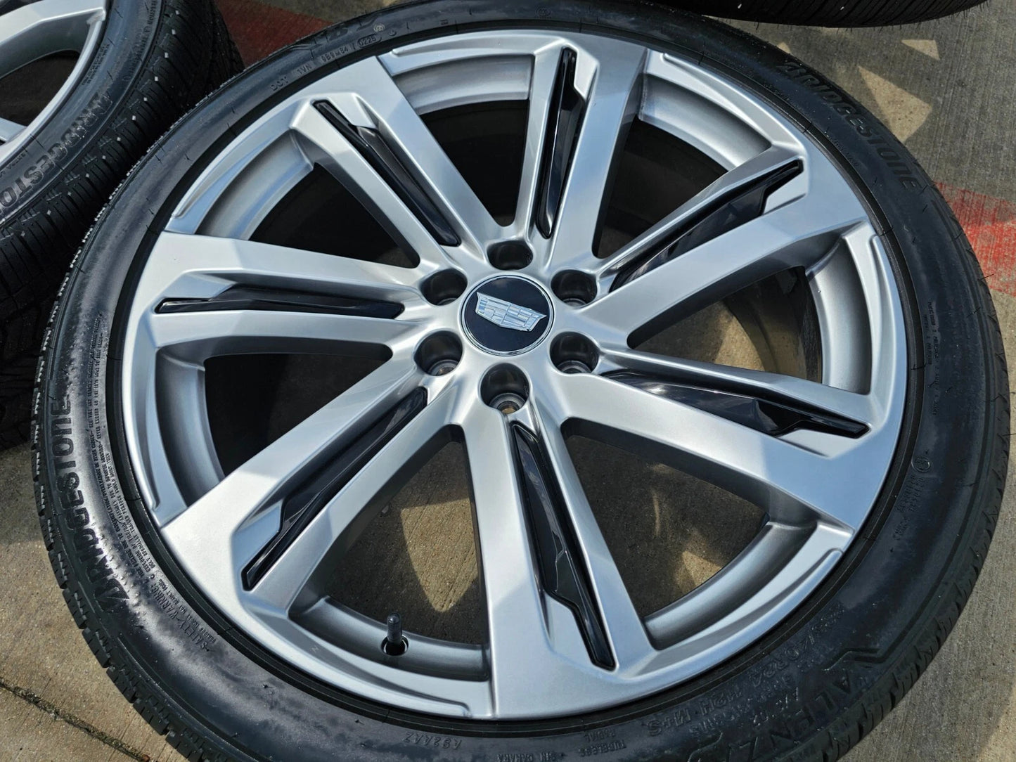 (1) 24" Cadillac Escalade V Platinum OEM wheel rim tire spare 2024 2025 2026 NEW