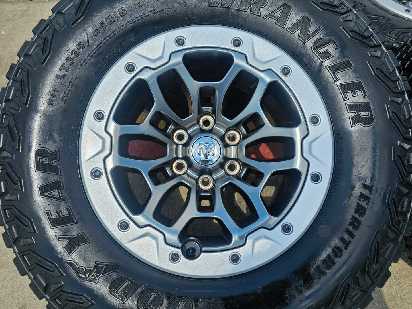 18" Dodge Ram 1500 RHO TRX Beadlock OEM wheel rim 2735 tires 2023 2024 2025 2026