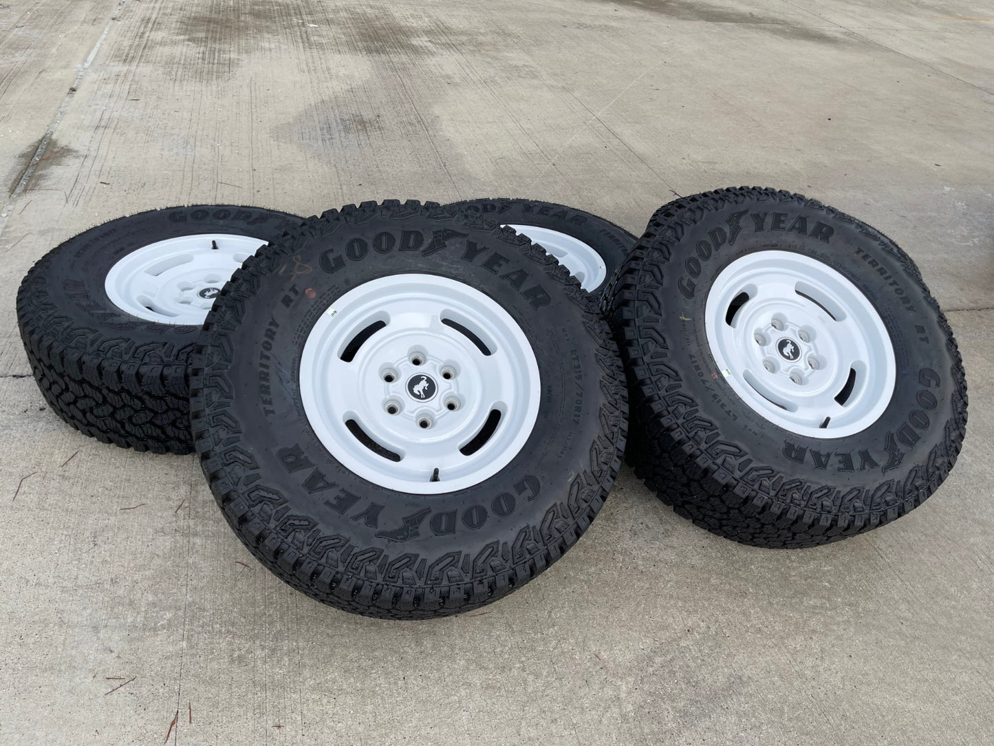 17" Ford Bronco HERITAGE Limited Edition wheels rims white 2025 2026 NEW 35"