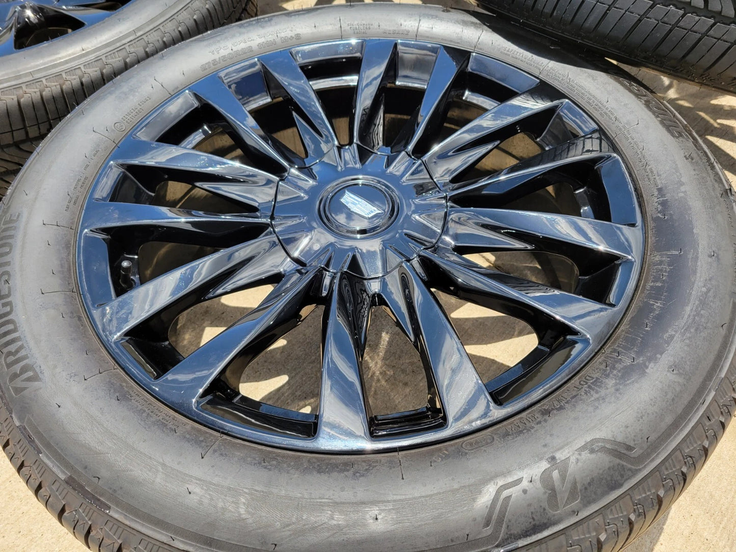 22" Cadillac Escalade OEM Black wheels rims 4873 95026 tires NEW