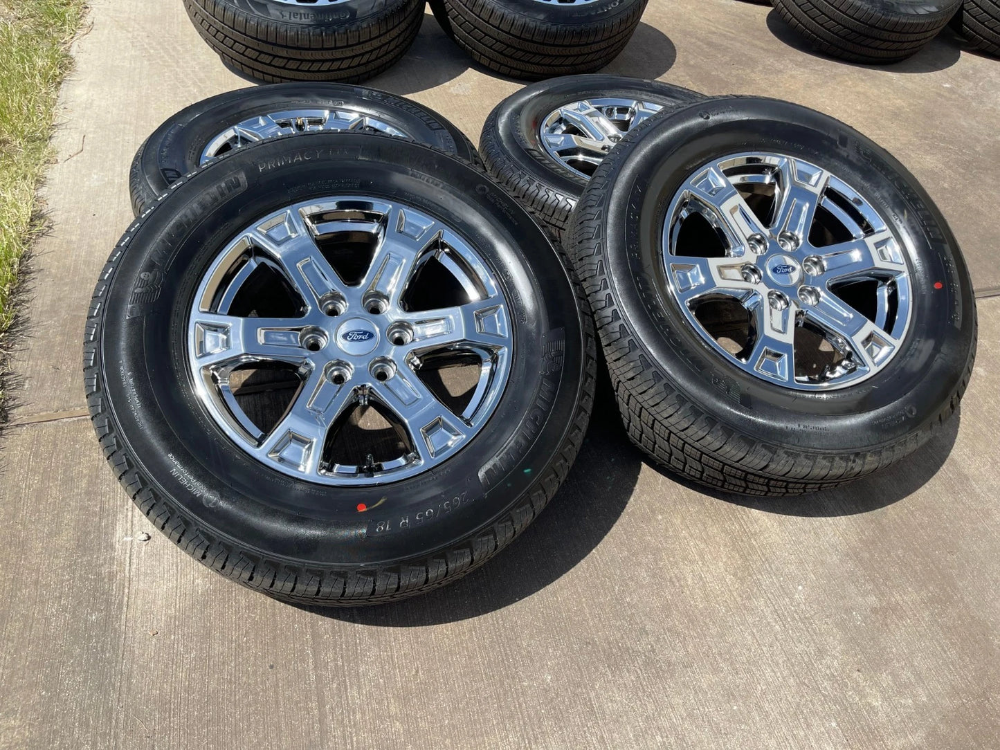 18" Ford F-150 Expedition OEM chrome rims wheels tires MICHELIN