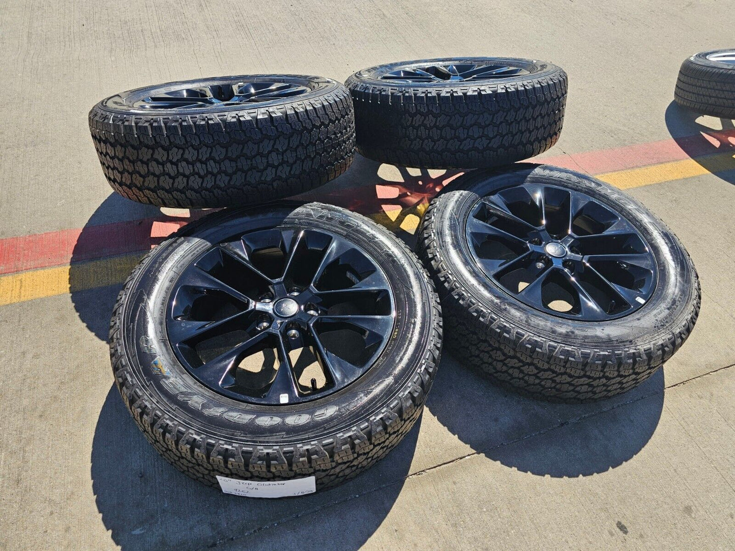 20" Jeep Wrangler OEM Black wheels rims 96902 9262 Gladiator tires
