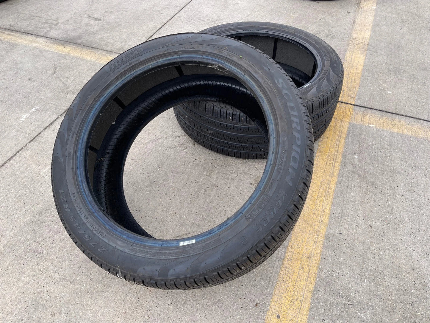 (1) 275/45/21 Pirelli Scorpion Verde A/S tire 110W 275/45r21 M+S LR PNCS