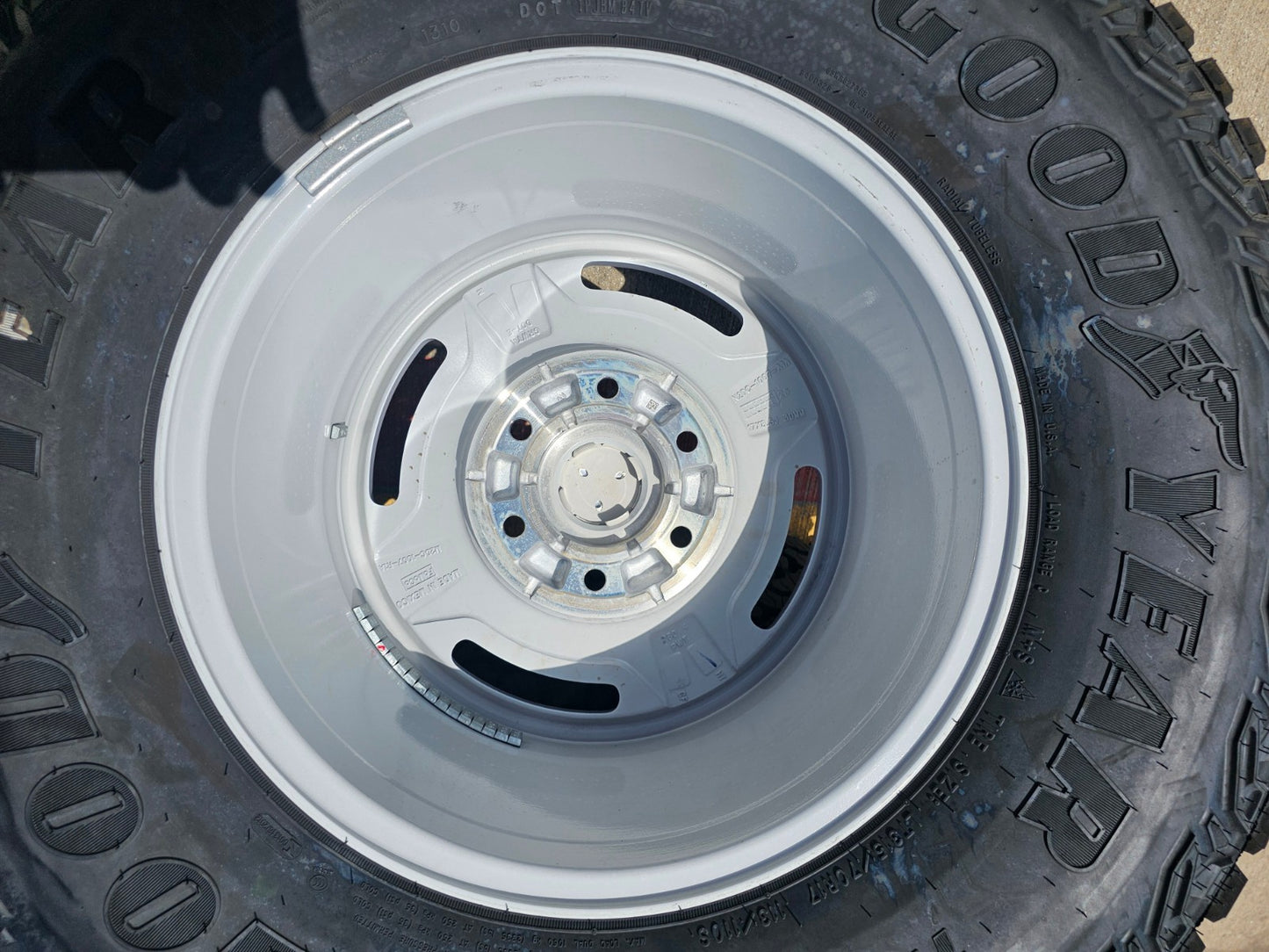 17" Ford Bronco HERITAGE Limited Edition wheels rims white 2025 35" NEW