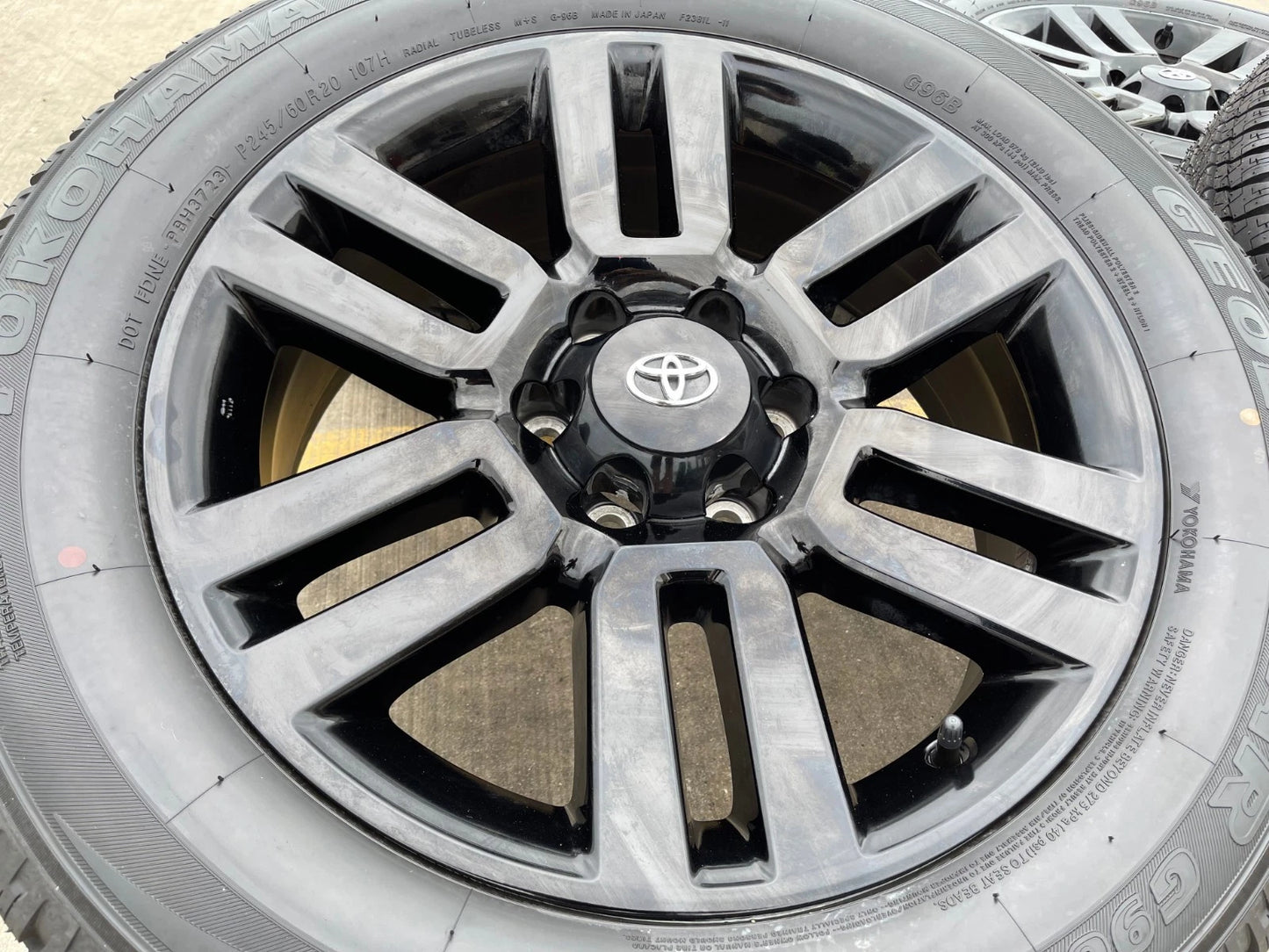 20" Toyota Tacoma 4Runner FJ Cruiser Lexus OEM 69561 wheels rims tires NEW