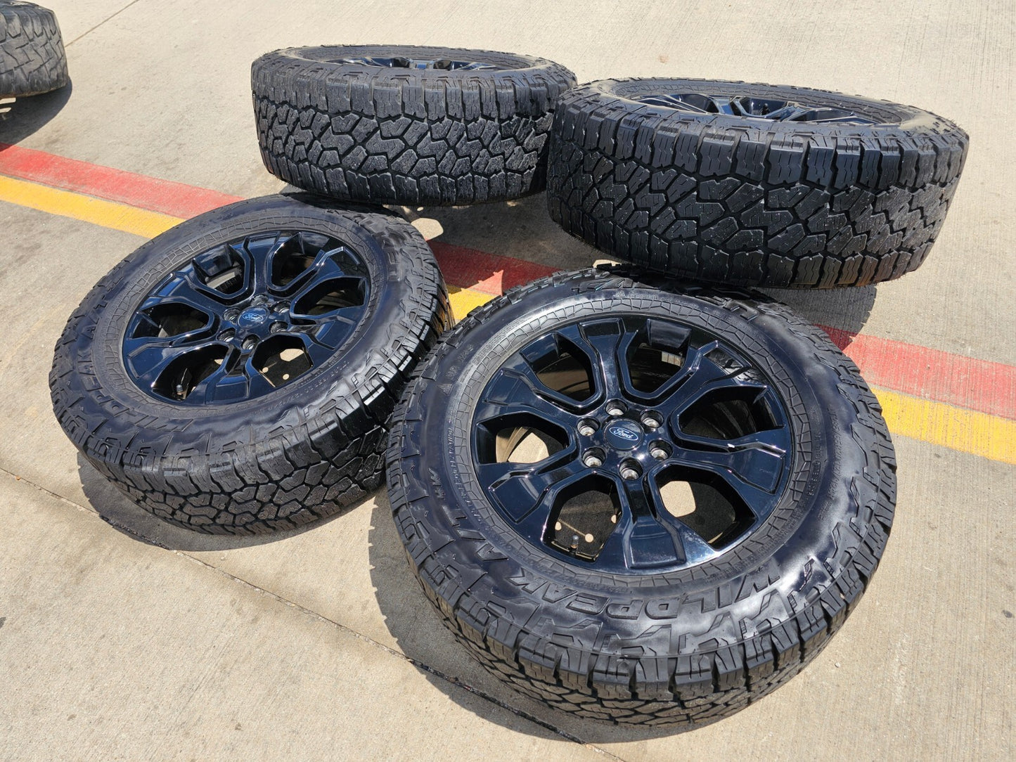 20" Ford F-150 PLATINUM OEM rim wheel 10348 Expedition FALKEN A/T4 35"