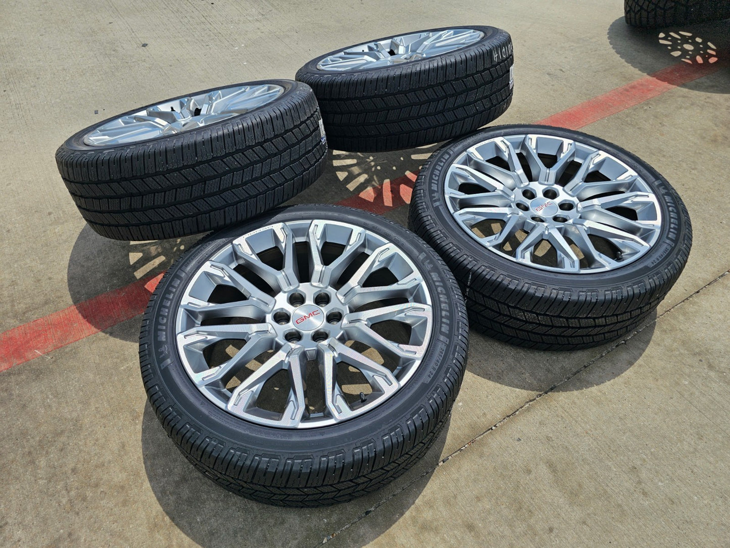 24" GMC Yukon Sierra DENALI OEM wheels rims tires 2024 2025 2026 NEW MICHELIN