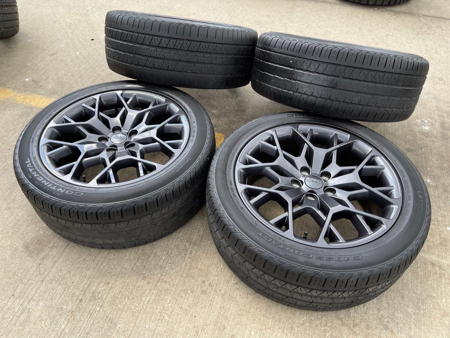 21" Jeep Grand Cherokee L Summit OEM 9291 wheels rims tires 2023 2024 2025 2026