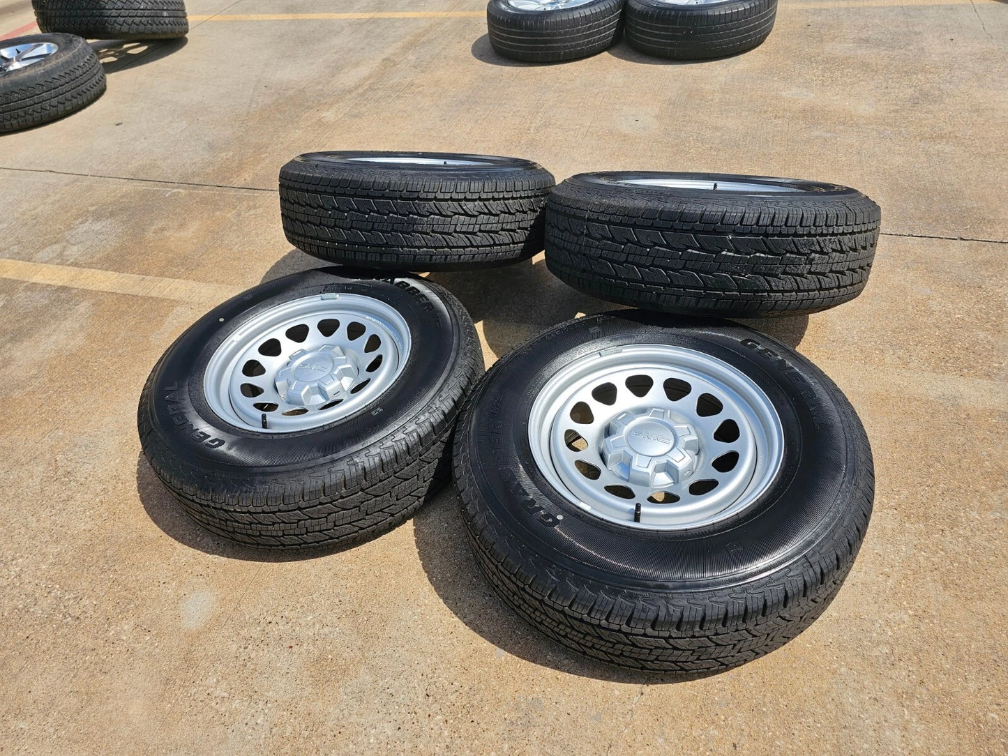 17" GMC Sierra Chevy Silverado OEM wheels rims tires 8130 Yukon NEW