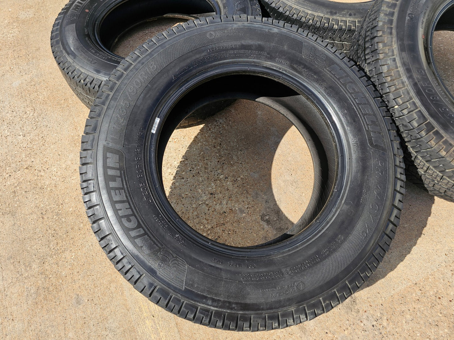 (6) 235/80/18 Michelin Primacy XC tires LT 10 ply load range E 235/80r18